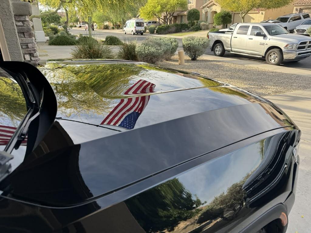 Rivian R1T R1S So shiny, so chrome 1724778729095-bq