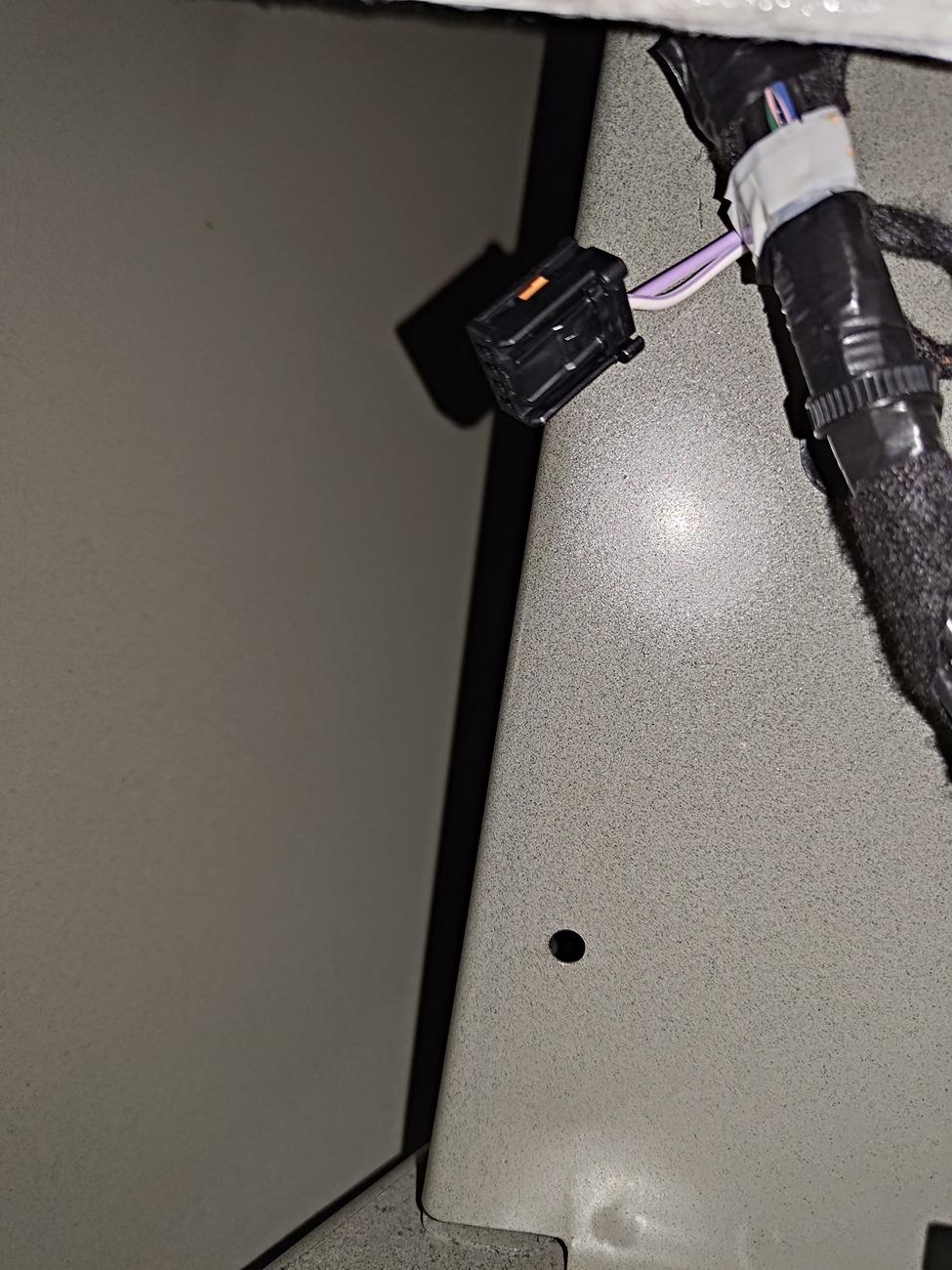 Rivian R1T R1S Diving Into Gen2 Standard Audio to Add a Subwoofer P_20240828_203813