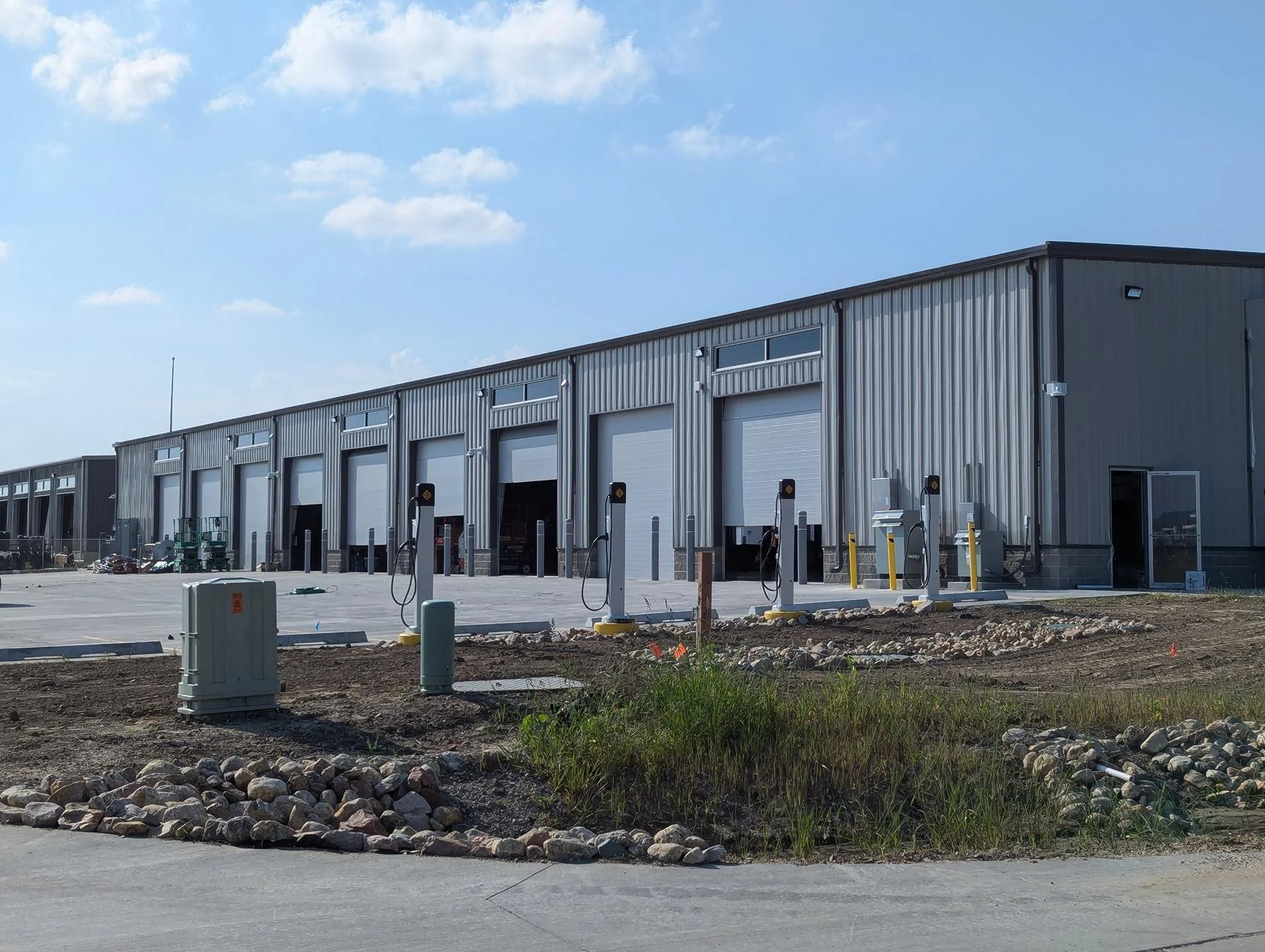 Rivian R1T R1S New Rivian service center in Council Bluffs, Iowa PXL_20240828_220030619