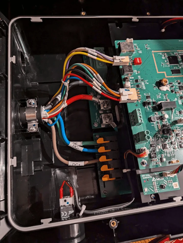 Rivian R1T R1S Preparing for bi-directional charging 1724945067553-xv