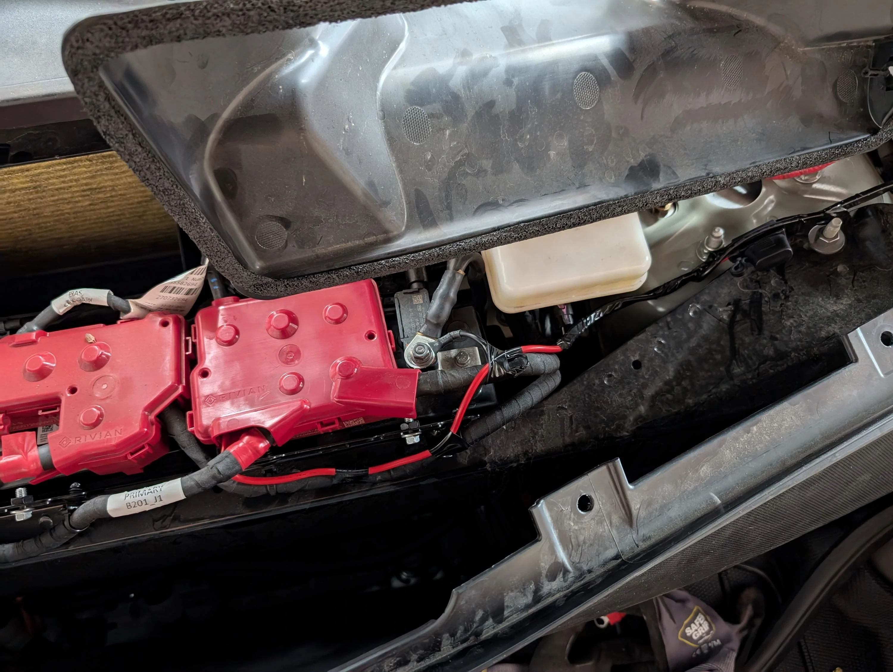 Rivian R1T R1S Gen 1 Vampire Drain (Possibly) Solved (or Hacked) hzrwycI
