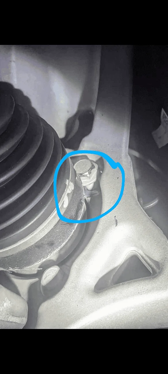Rivian R1T R1S First problem with my R1S, and it's a big one. Bolt backed out 1725243739756-5r