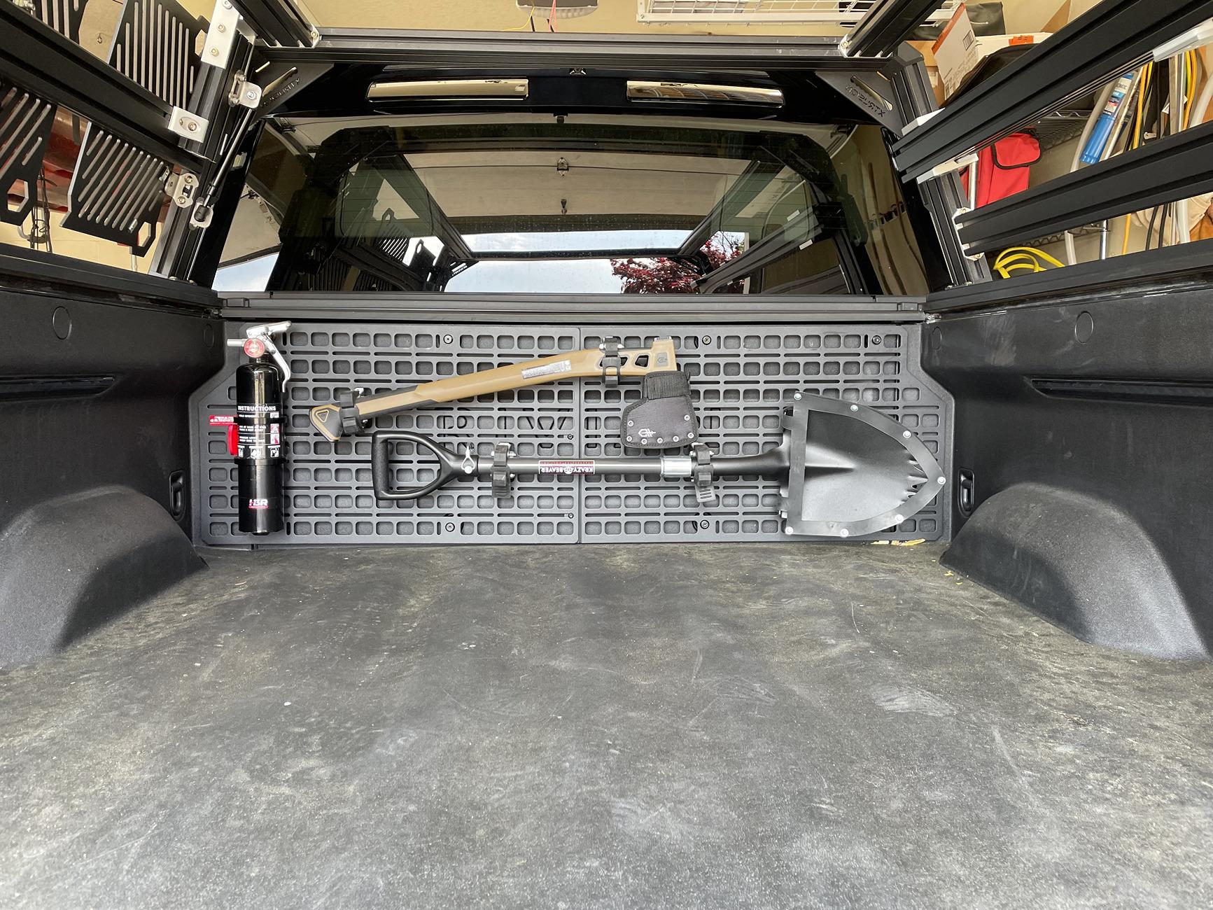 Rivian R1T R1S Forward bed panel removal 1725369900927-vt