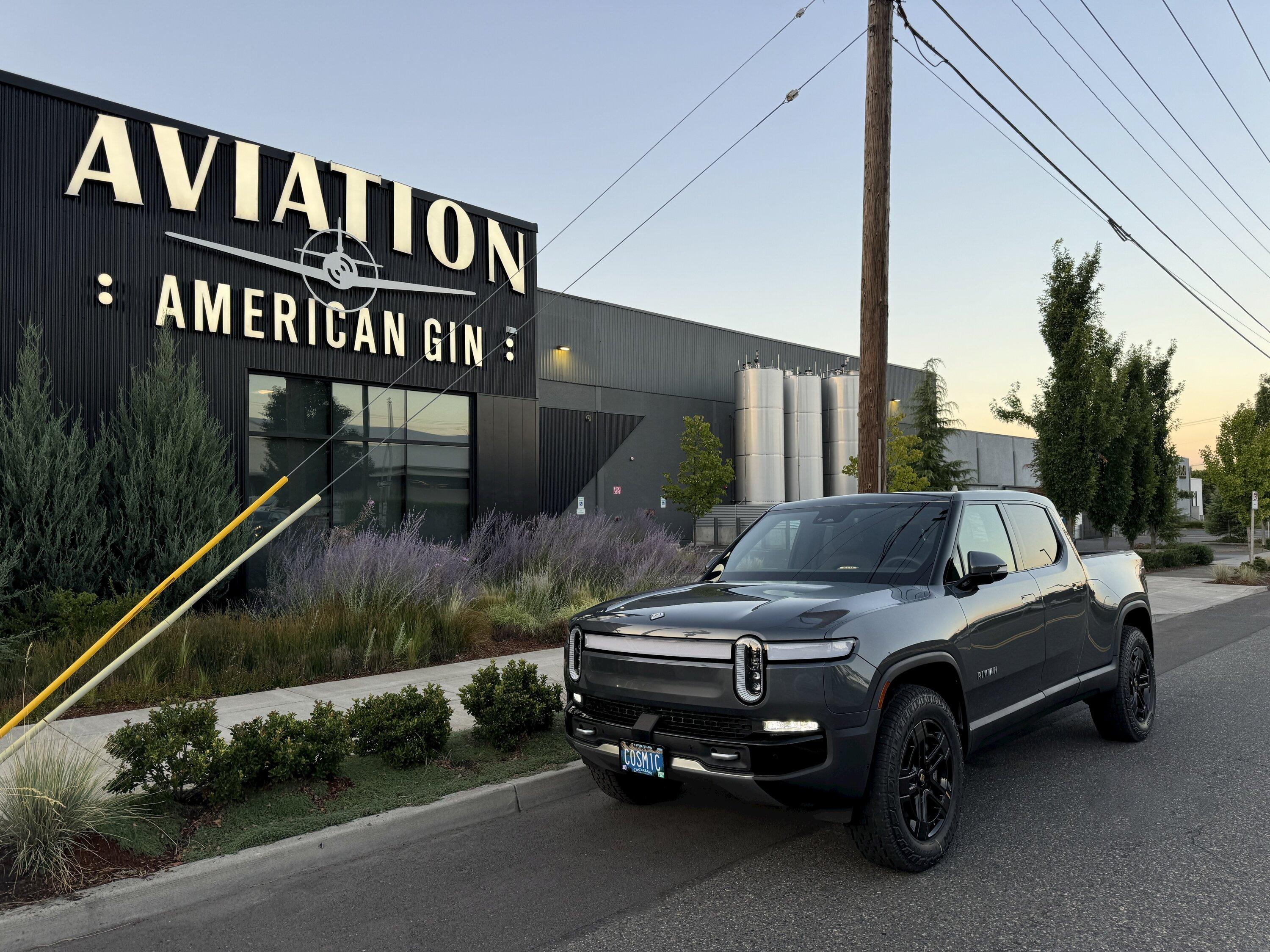 Rivian R1T R1S Delivery Experience and Impressions After 1 Month | 2024 R1T DM Adventure El Cap with AT IMG_1930