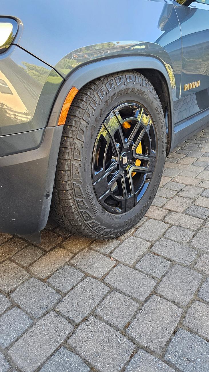 Rivian R1T R1S 2024.31.01 20240829_180548