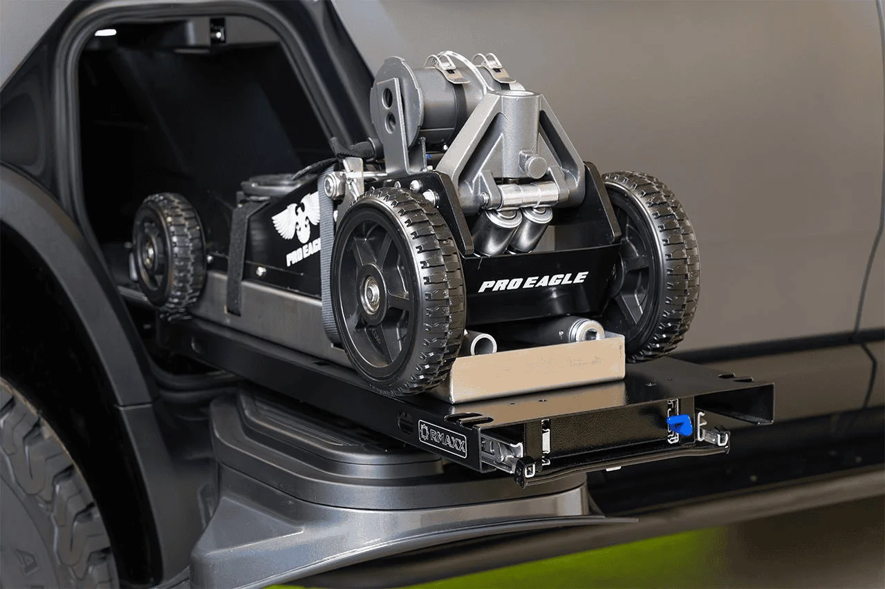 Rivian R1T R1S Bed mounted off-roading jack 1725638349955-g1