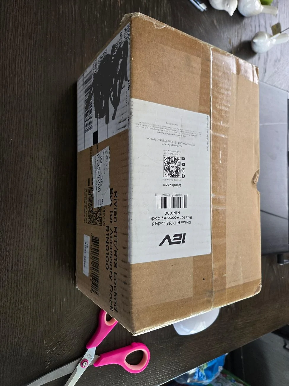 Rivian R1T R1S *UPDATE*EV Sportline center console lock box initial review. 20240906_145824
