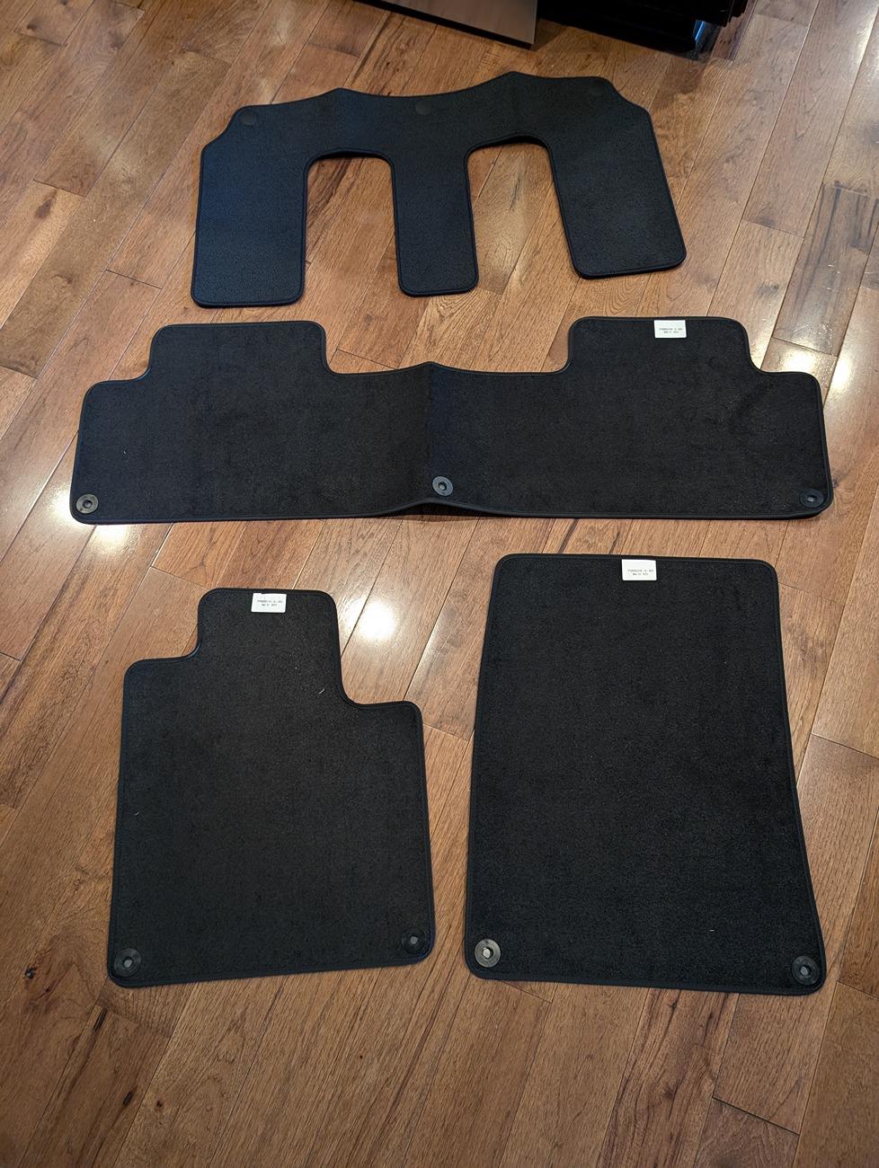 Rivian R1T R1S $150 NEW - R1S OEM Floor Mats 1001075715