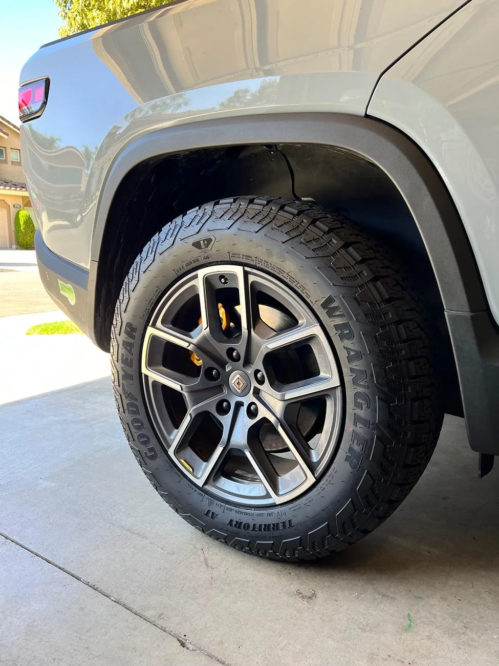 Rivian R1T R1S New Goodyear 20” tire option - available when? tempImageMTHMX5