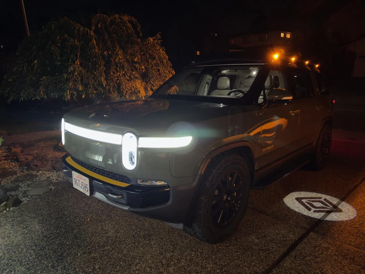 Rivian R1T R1S FS: Overland Ruff Rax R1S Roof Rack IMG_0241