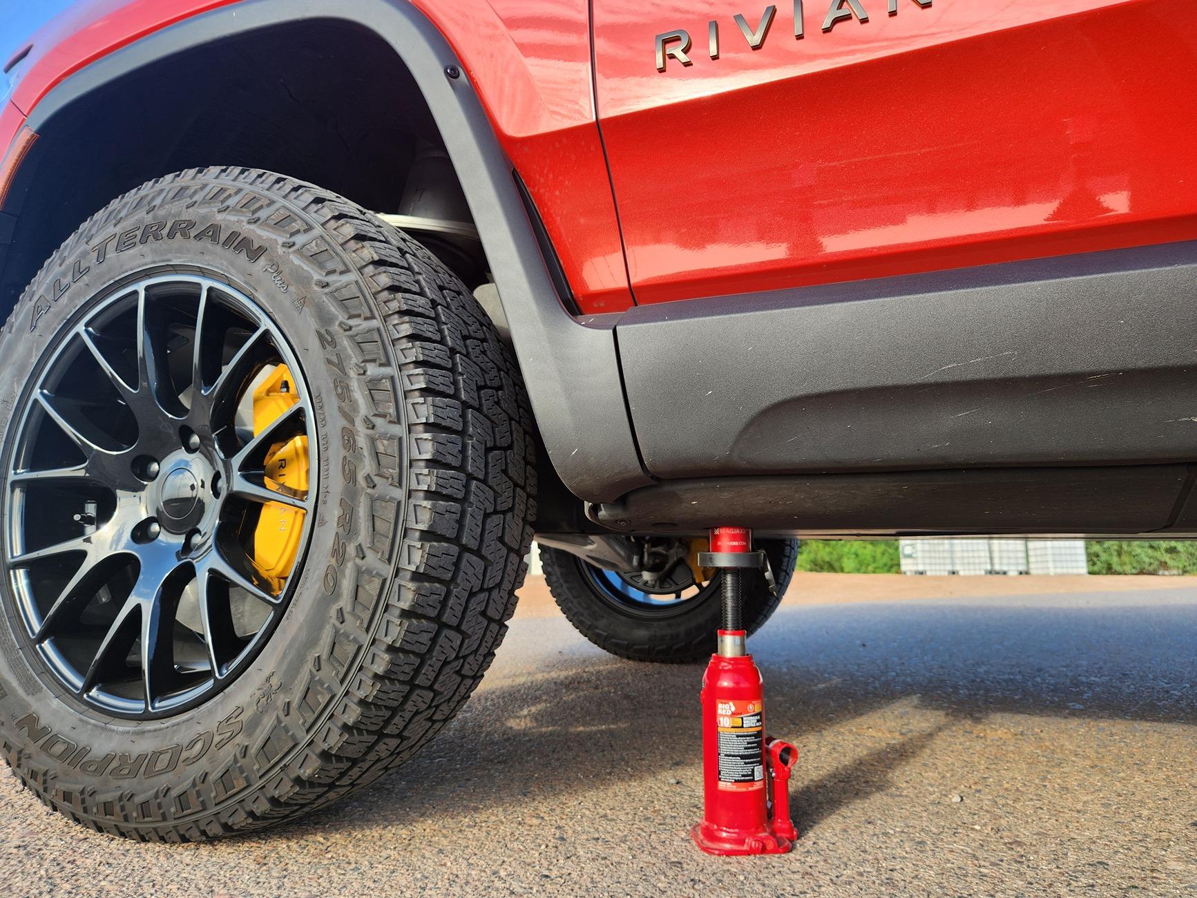 Rivian R1T R1S Tip: Tire replacements via Costco (will order directly from tire manufacturer) 20240715_070653