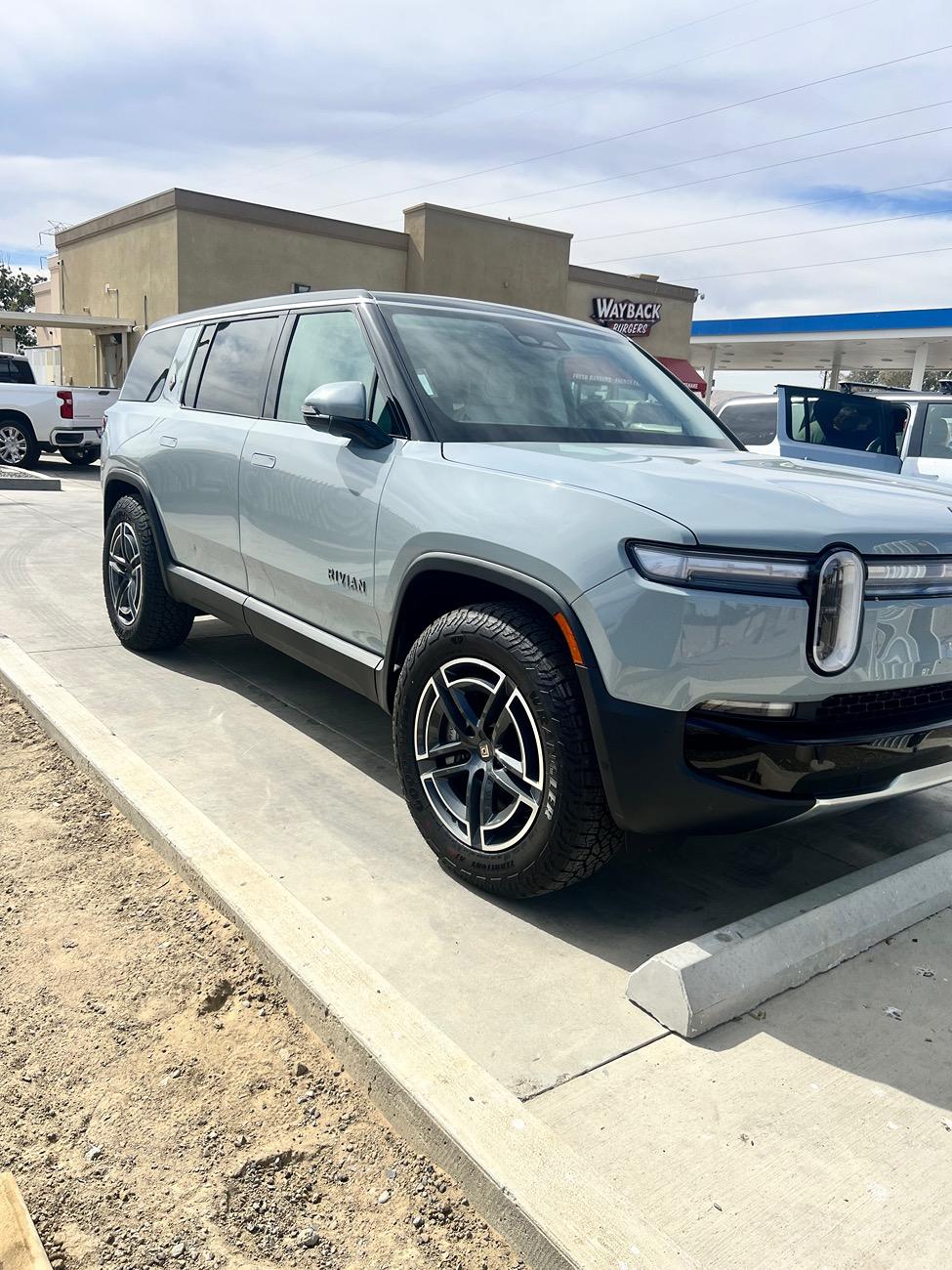 Rivian R1T R1S New Goodyear 20” tire option - available when? IMG_1170