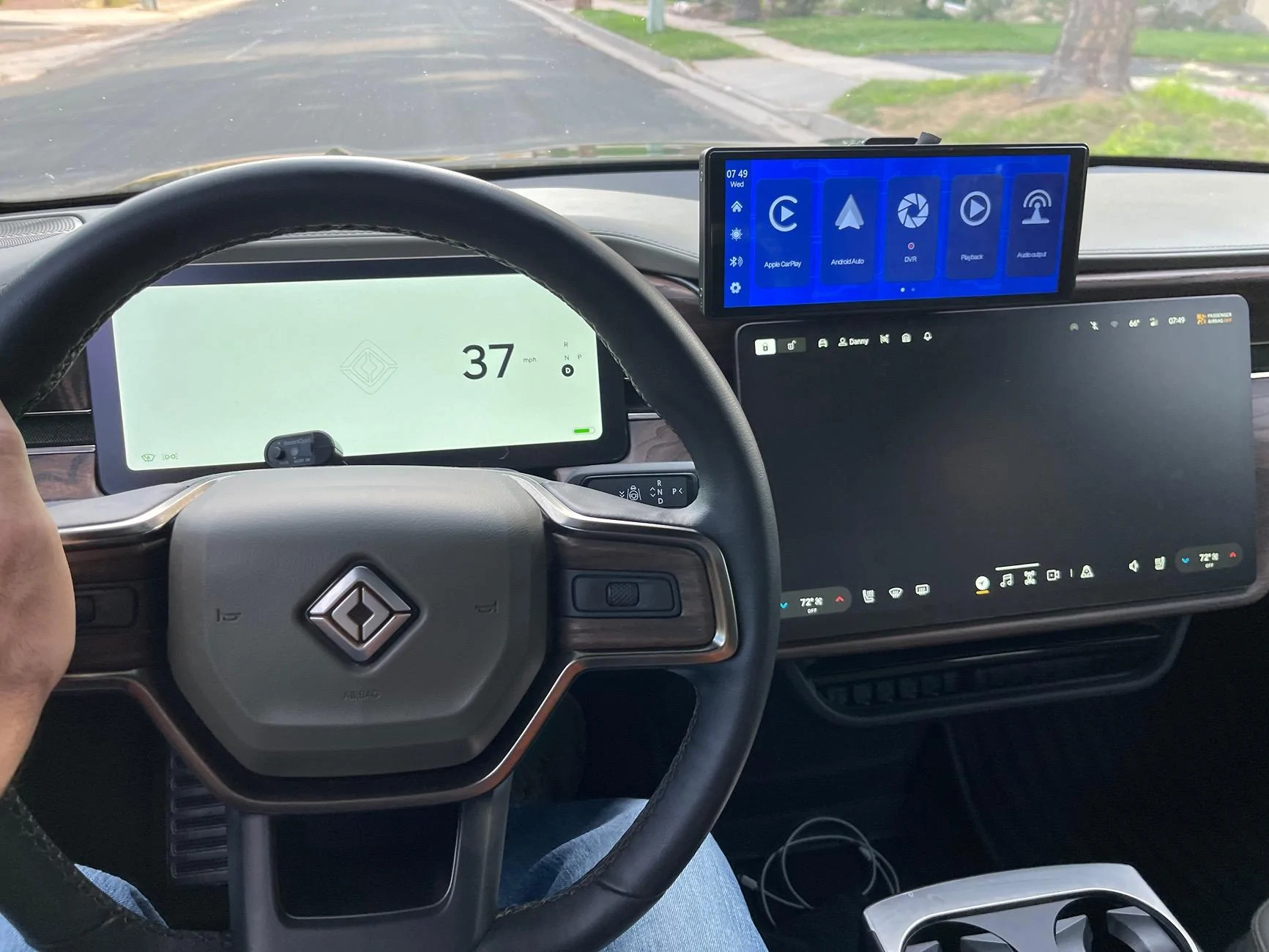 Rivian R1T R1S System reboot at freeway speed (no disaster) IMG_2445