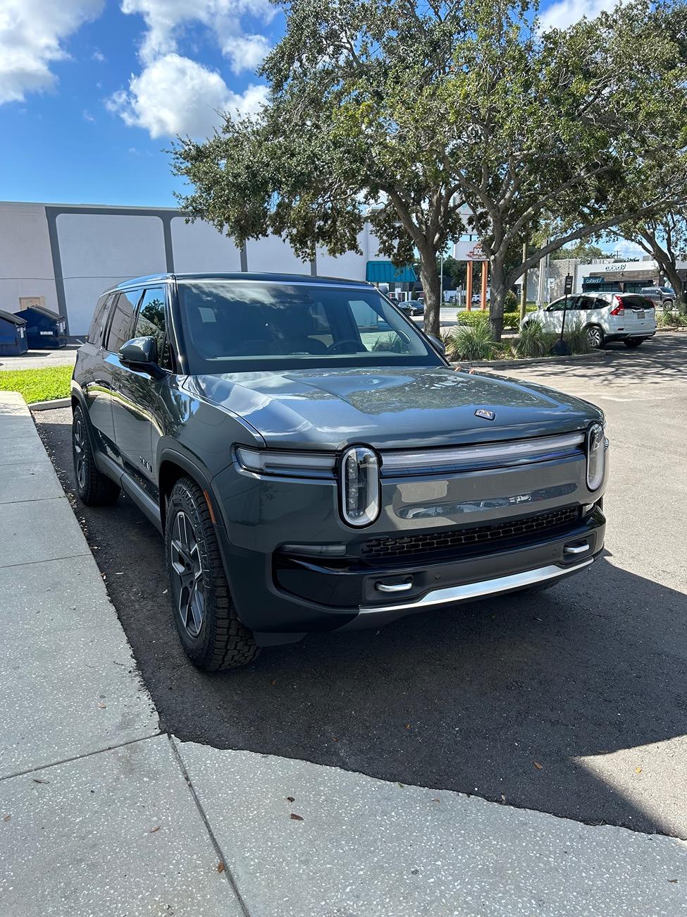 Rivian R1T R1S Tampa SC - delivery experience IMG_5113