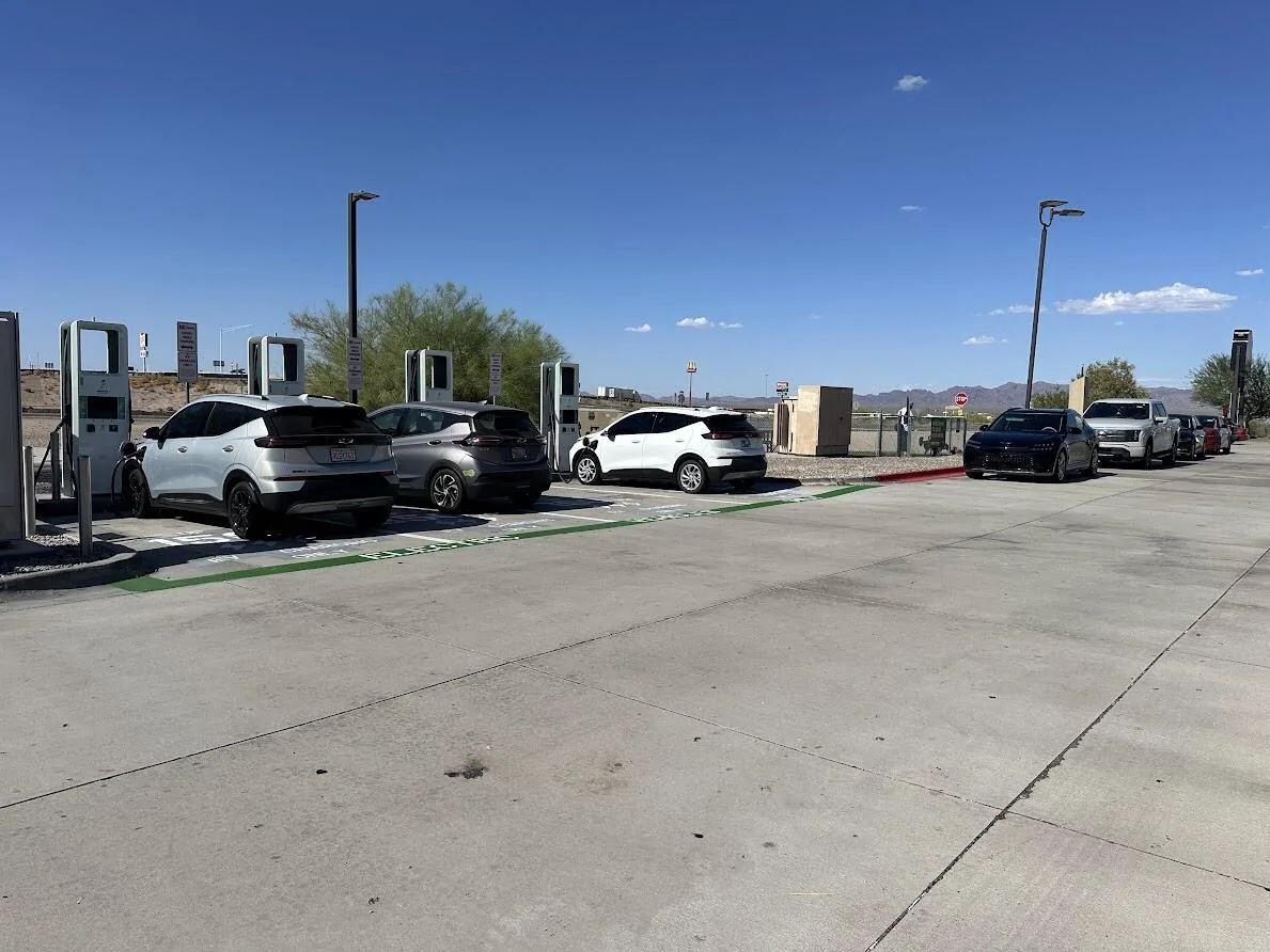 Rivian R1T R1S Love's Charging Network Rollout 1727367114866-r8