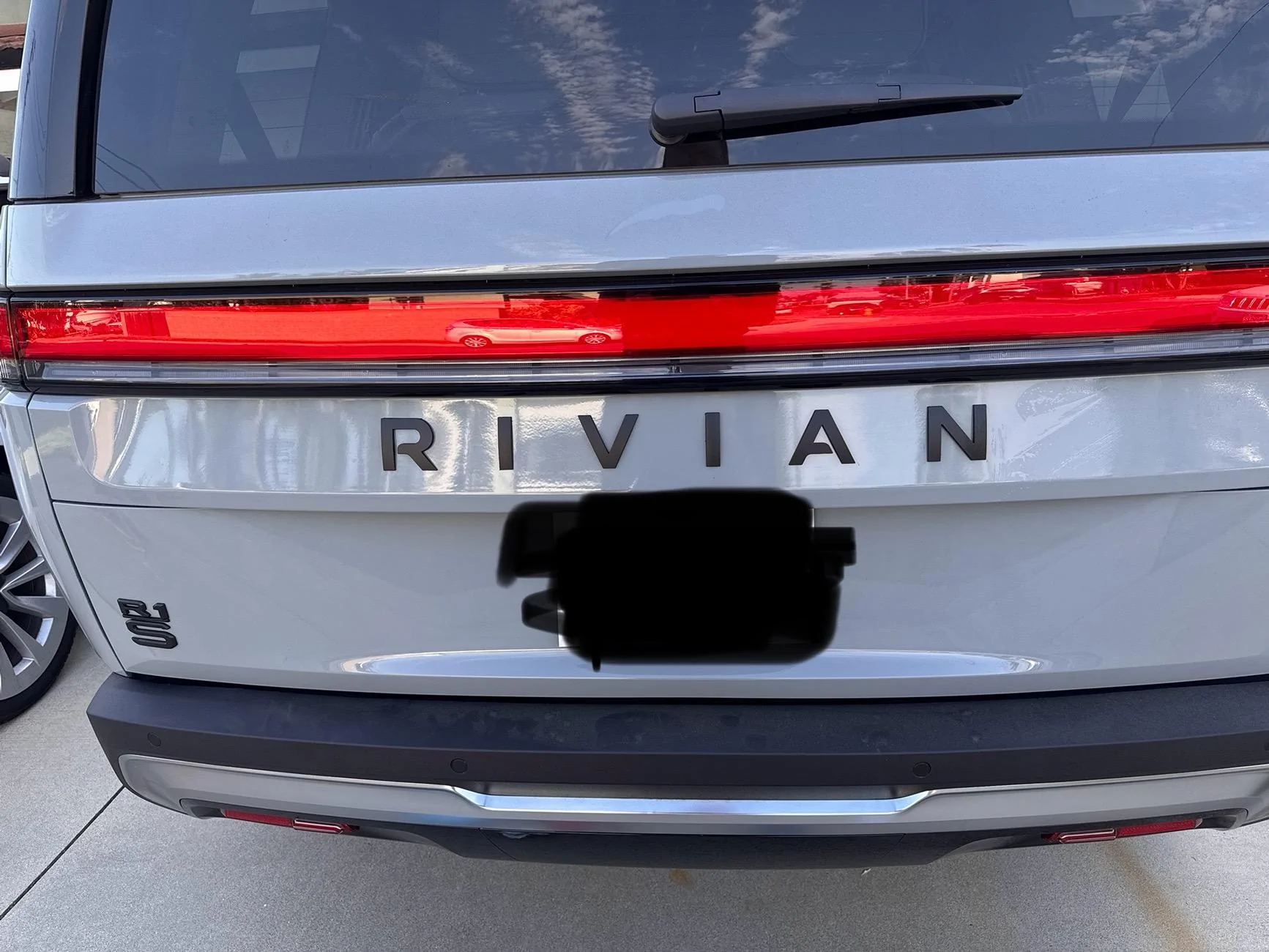 Rivian R1T R1S DIY darkout package IMG_3881
