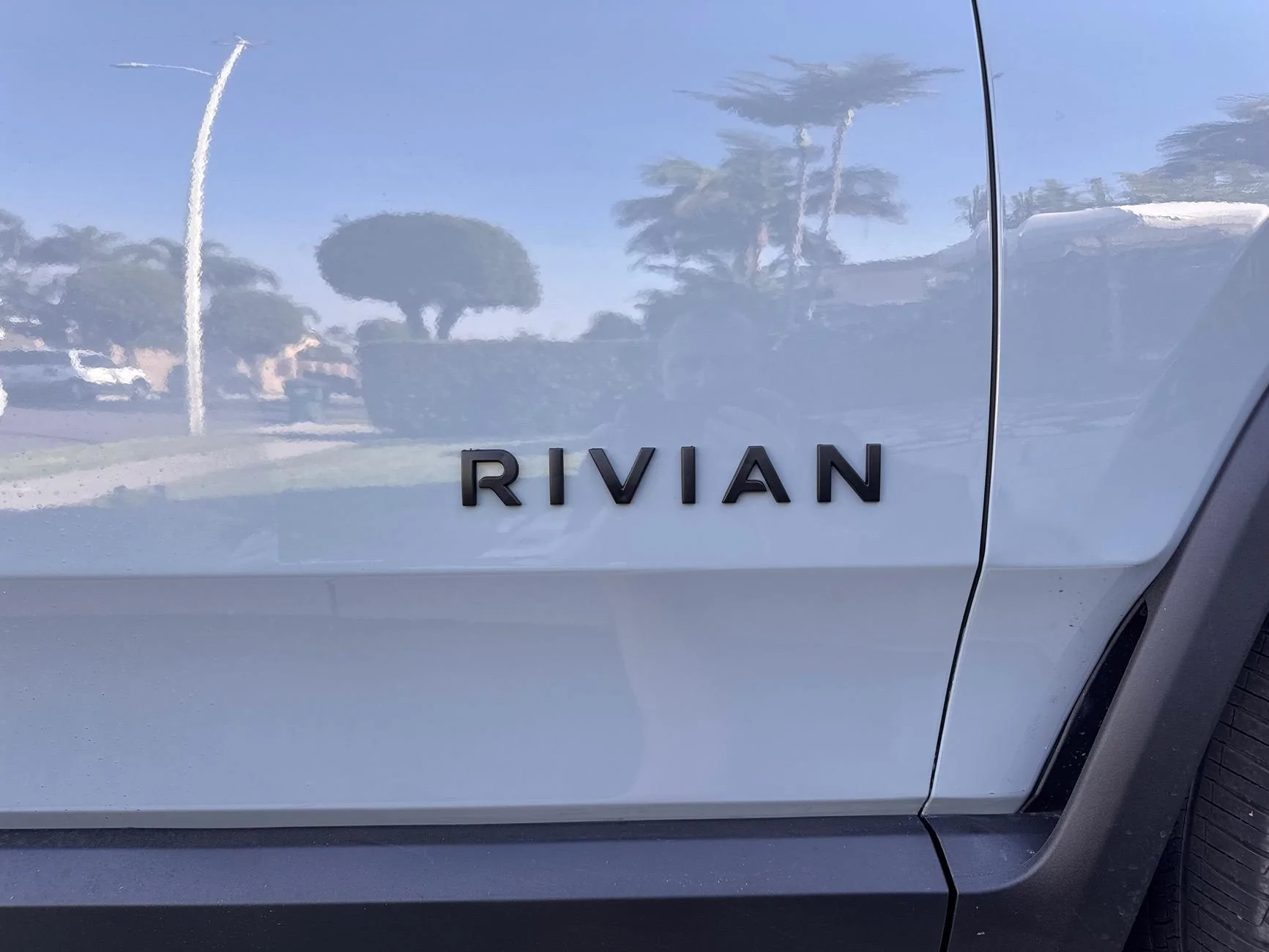 Rivian R1T R1S DIY darkout package IMG_3879