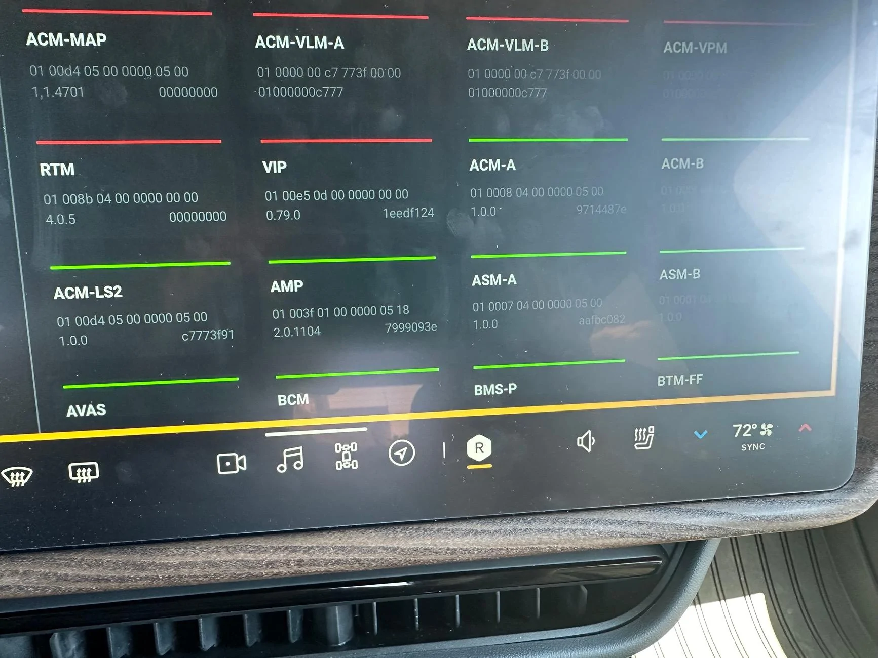 Rivian R1T R1S 2024.35.0 Update Installing (Includes Live Camera View - Gear Guard Live) IMG_3285