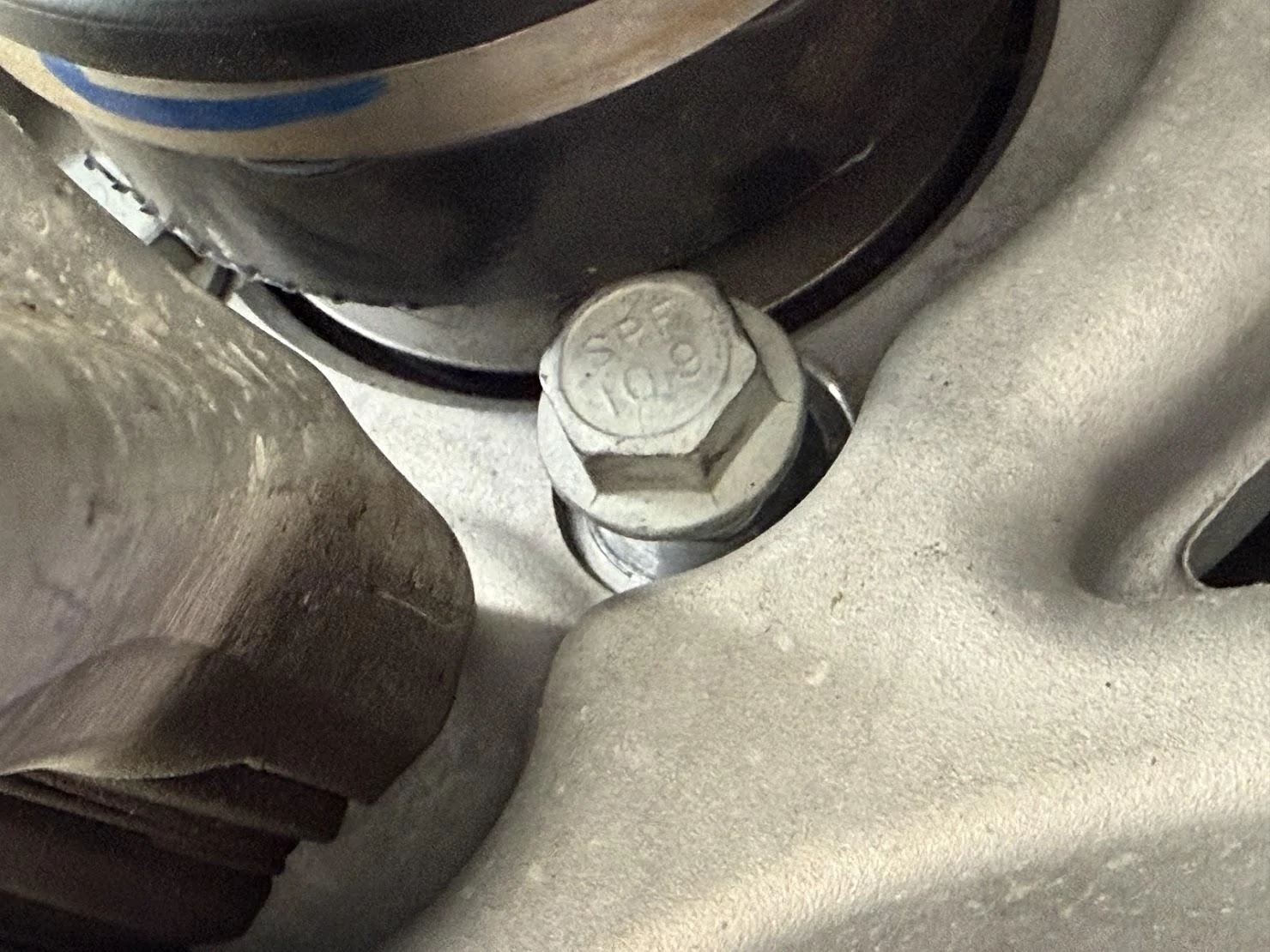 Rivian R1T R1S First problem with my R1S, and it's a big one. Bolt backed out IMG_6139