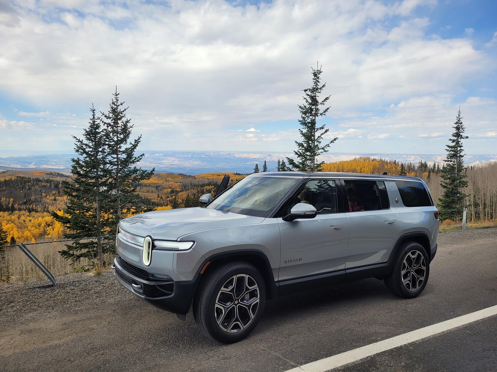 Rivian R1T R1S Took delivery of our 2025 Dual Max R1S 20240929_133440