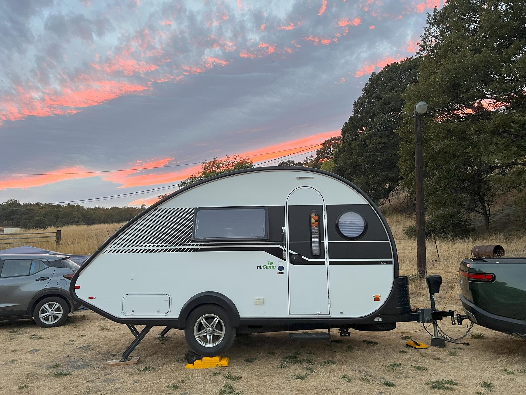 Rivian R1T R1S Post your latest camping pictures. WagonCamp Pato sunset
