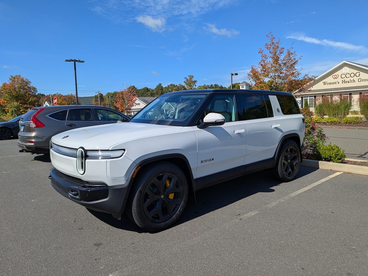 Rivian R1T R1S First impressions: R1S Gen 2 Tri Max Ascend, Ocean Coast + Driftwood rivian-reddit-2