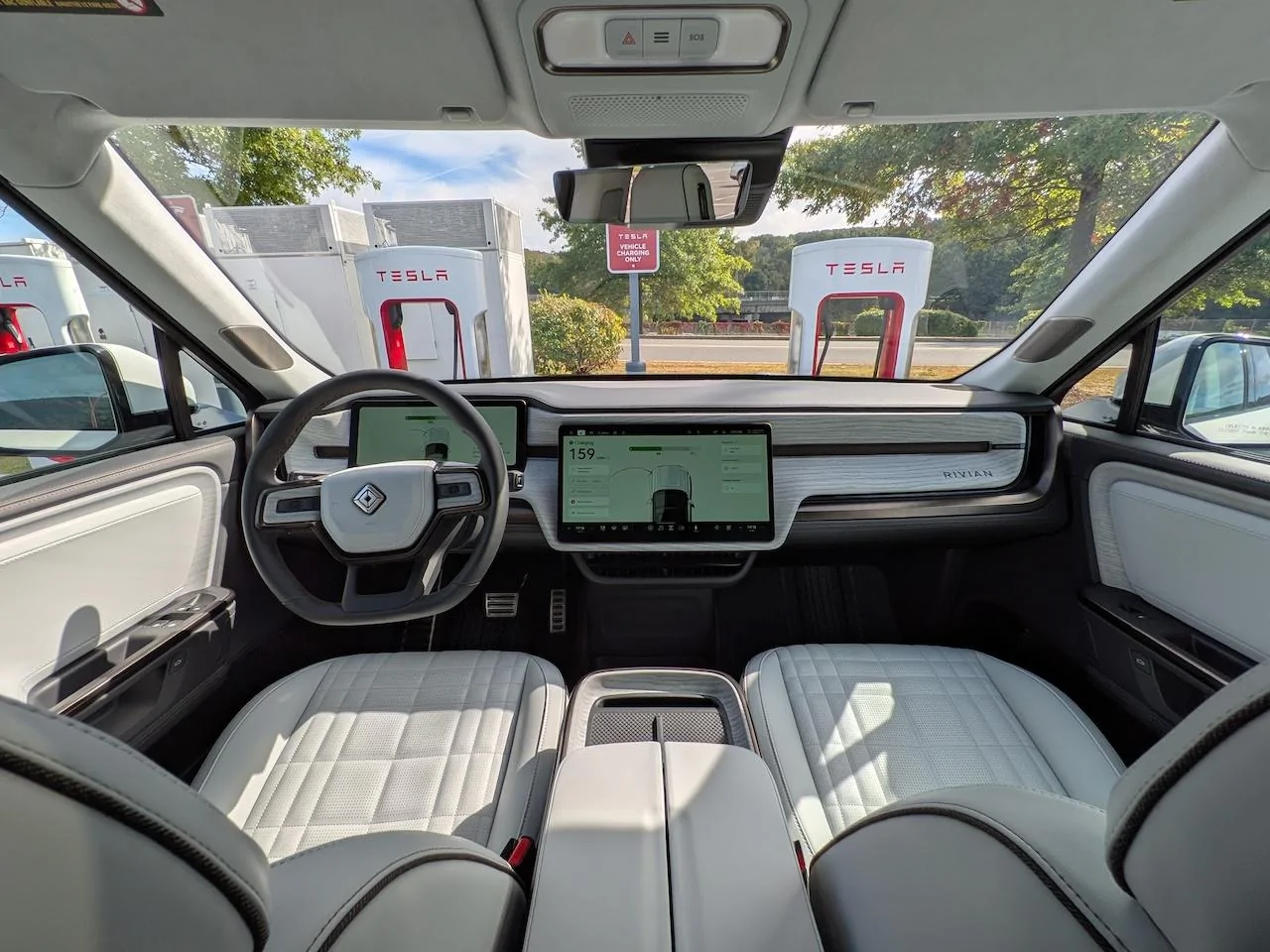 Rivian R1T R1S First impressions: R1S Gen 2 Tri Max Ascend, Ocean Coast + Driftwood rivian-reddit-4