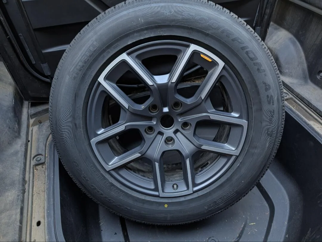 Rivian R1T R1S !Dry out your R1T spare tire bay! Or expect RUST & Petri dish effects! 1000000409