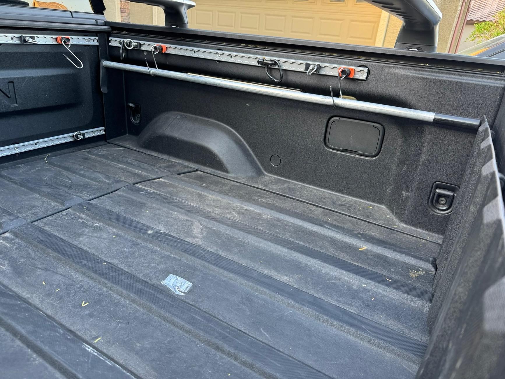 Rivian R1T R1S R1T Bed Divider Options 1727879391491-x1