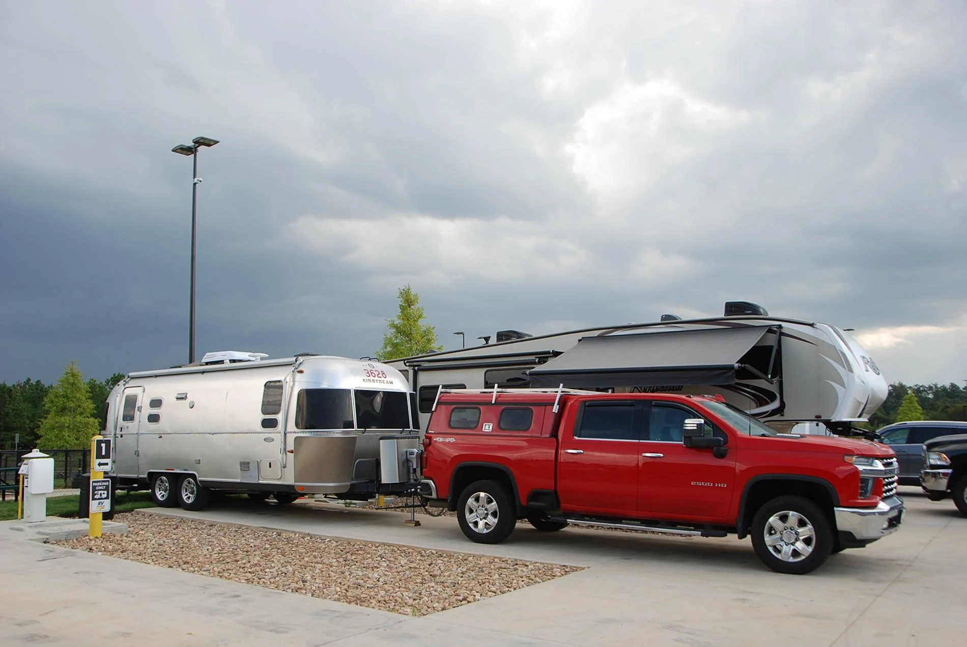 Rivian R1T R1S Rivian + Airstream Owners Thread DSC_4652