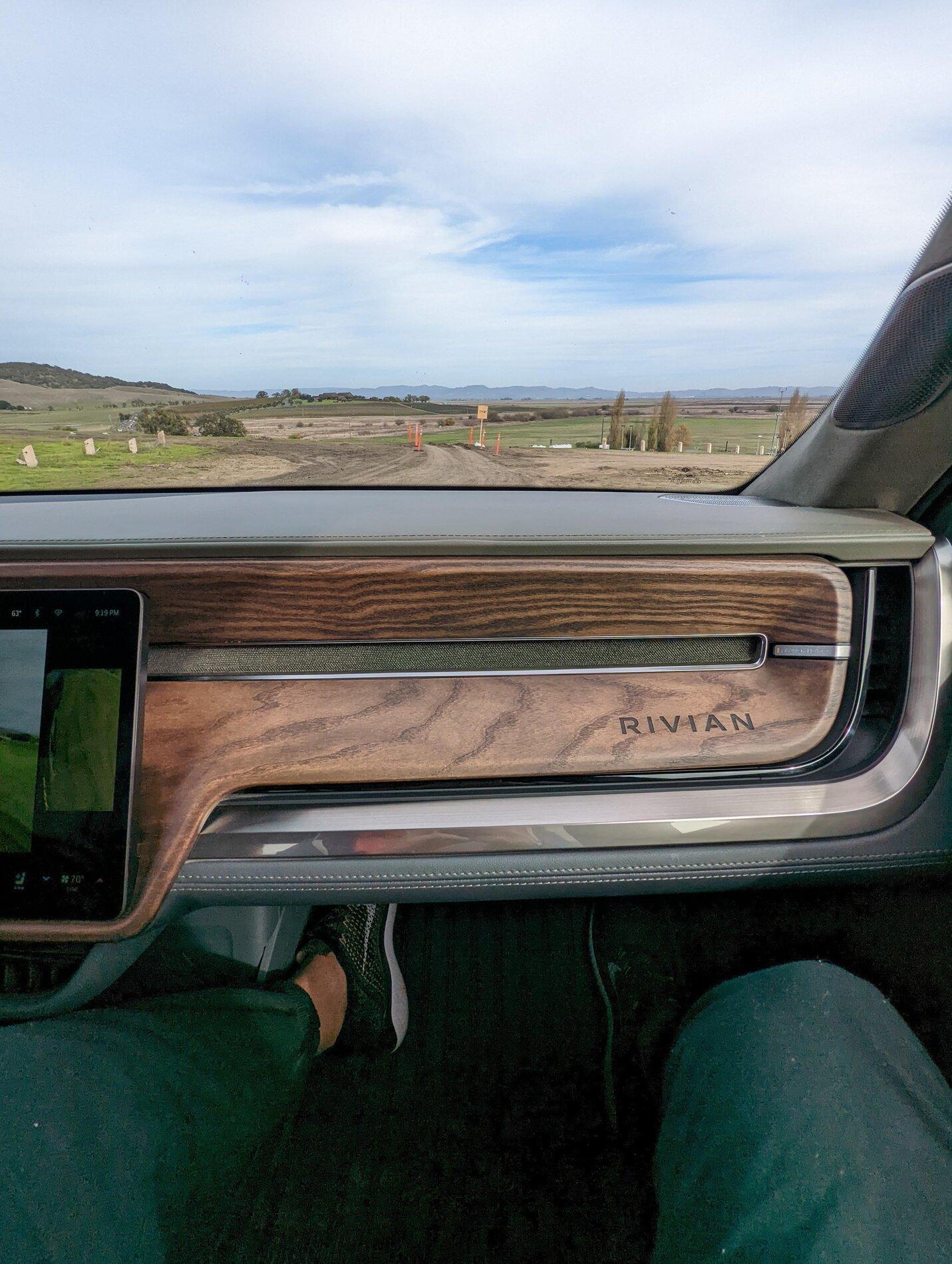 Rivian R1T R1S Official Thread for Sonoma Event Posts bdjt2dz4axx71
