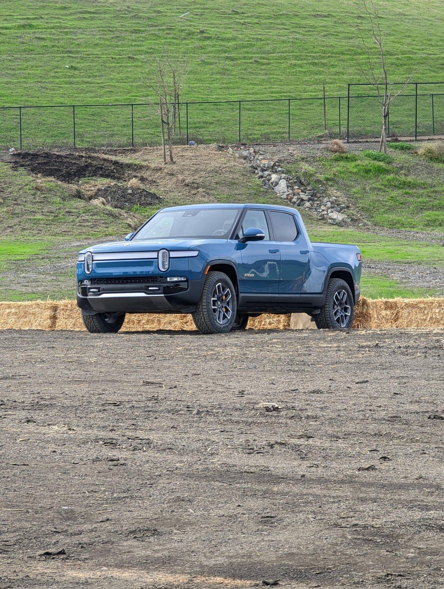 Rivian R1T R1S Rivian R1T pics from Sonoma event ks8aqk46axx71-