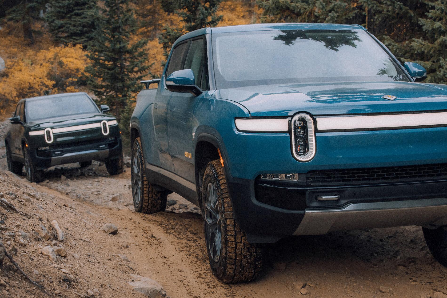 Rivian R1T R1S New Rivian.com Website Launched + Gear Shop! 2022-Rivian-R1T-22