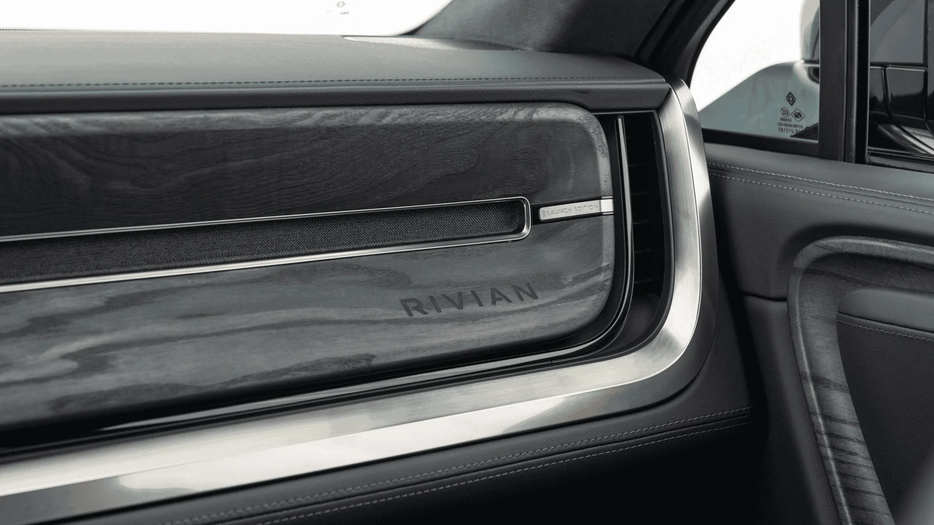 Rivian R1T R1S BLACK MOUNTAIN Rivian Interior Photos BLACK MOUNTAIN Rivian Interior Photos 7
