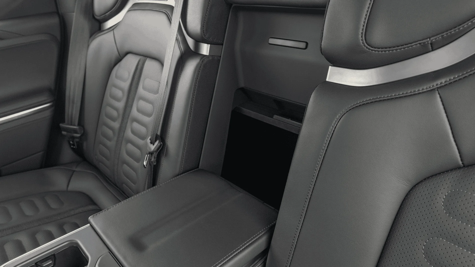 Rivian R1T R1S BLACK MOUNTAIN Rivian Interior Photos BLACK MOUNTAIN Rivian Interior Photos 2