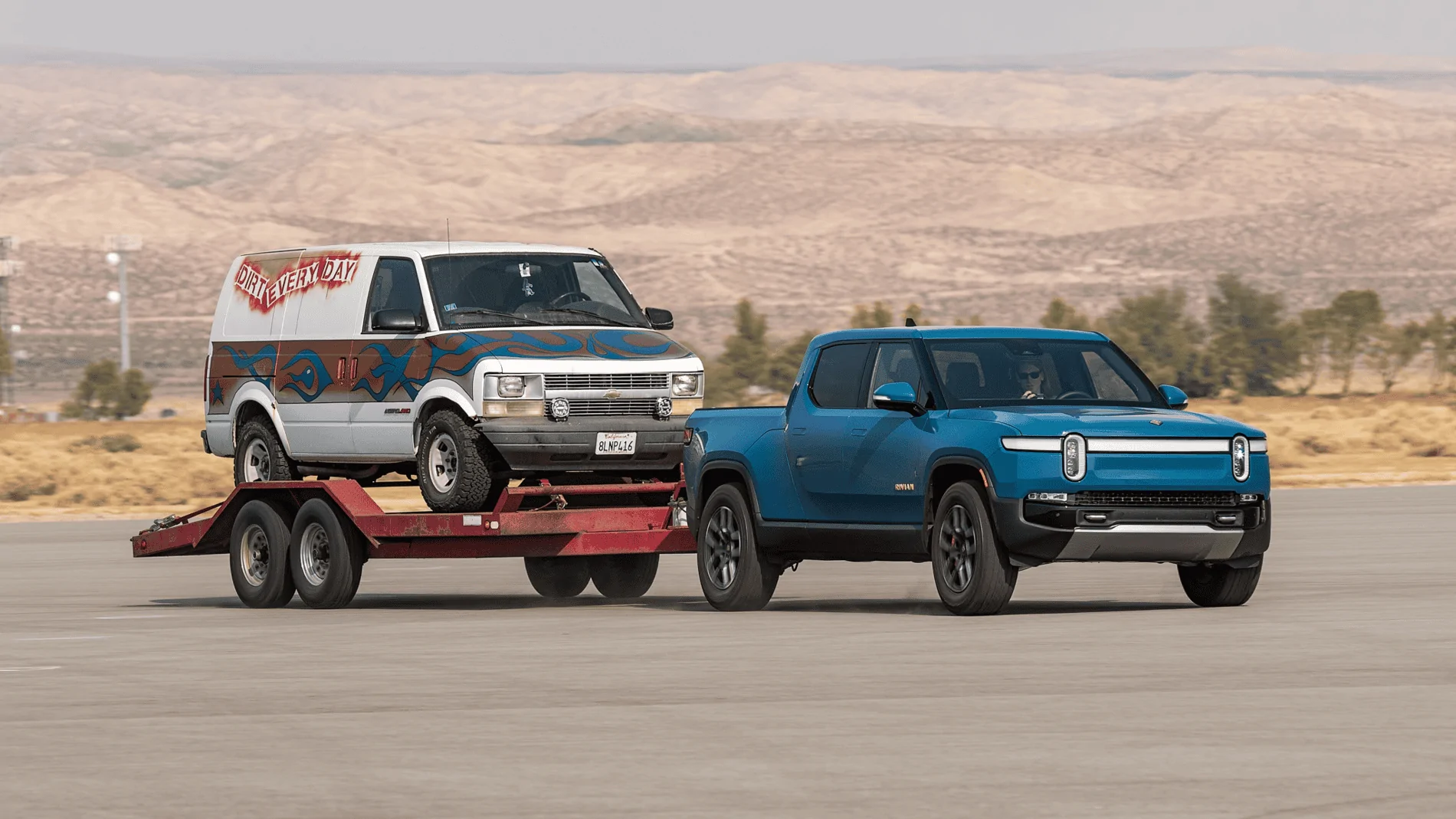 Rivian R1T R1S RIVIAN BLUE Rivian Photos 2022-Rivian-R1T-86