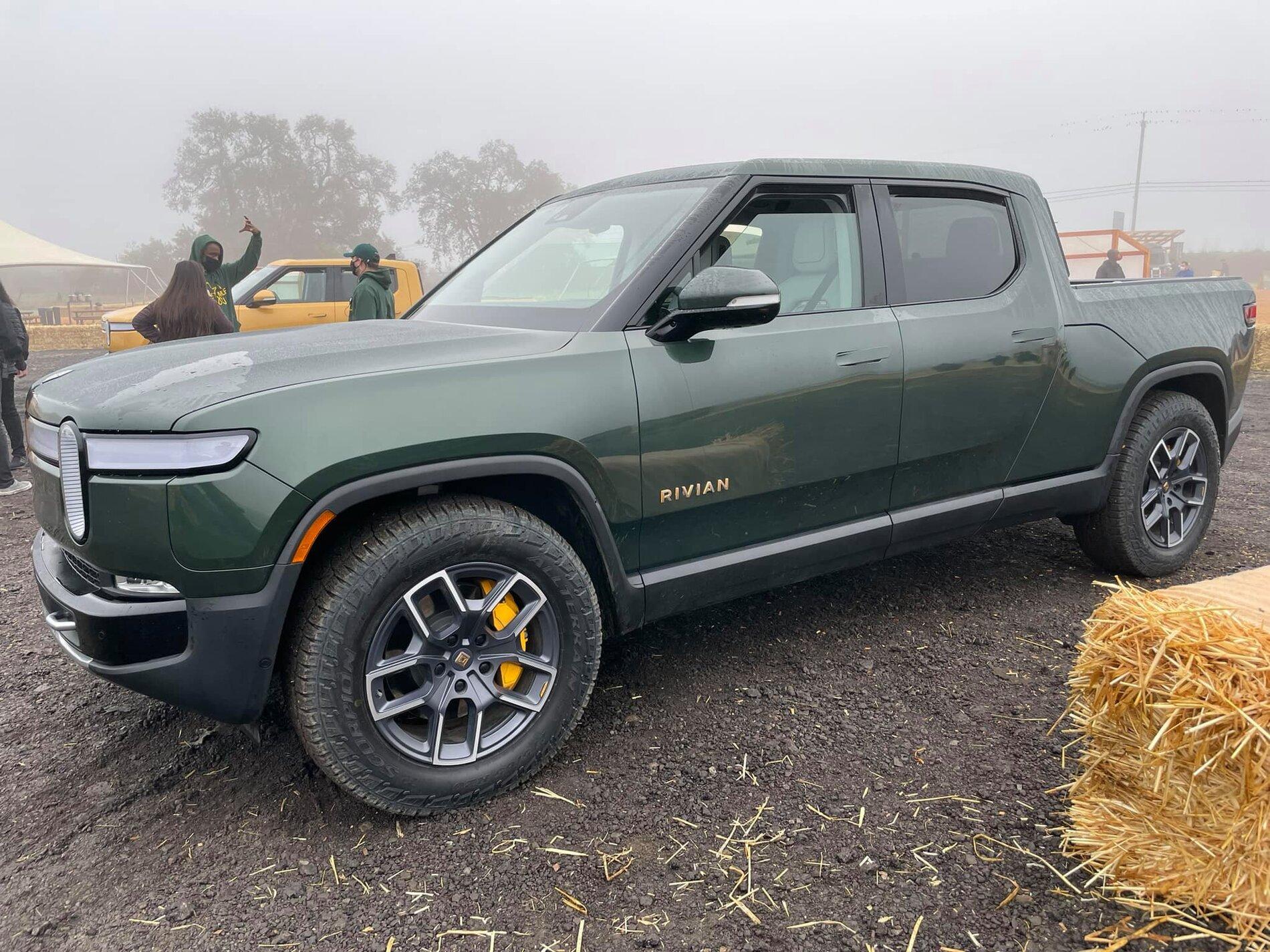 Rivian R1T R1S FOREST GREEN R1T Photos 241515604_10220322448359725_9196806949602129745_n