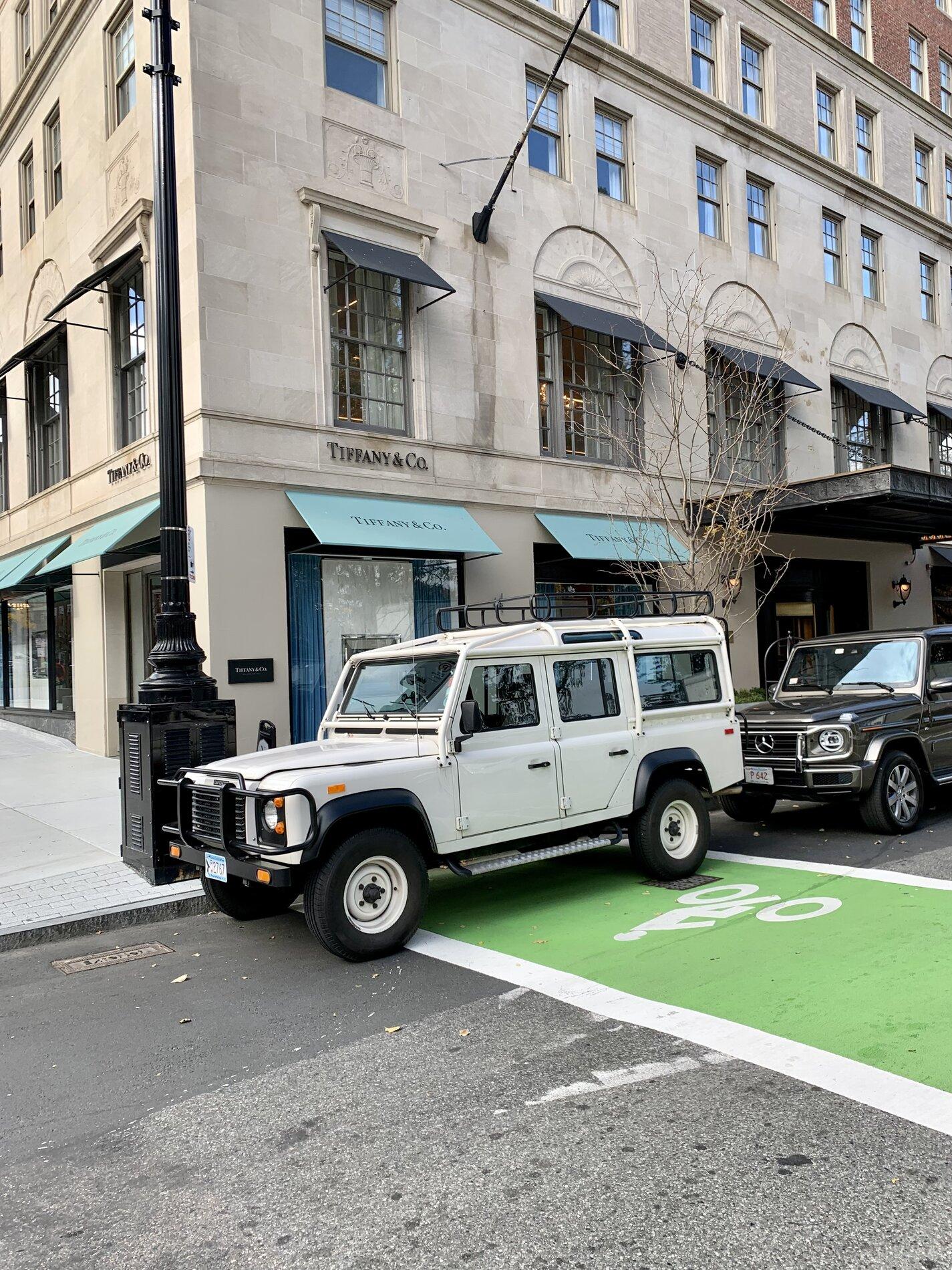 Rivian R1T R1S Rivian wheels compared to Land Rover Defender wheels C34F58FB-DB0F-4ABB-947D-1C059C5D433B