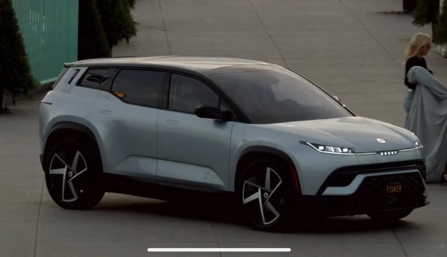 Rivian R1T R1S Fisker Ocean Reveal 07DFBF52-1A1C-4007-A9D4-14DF31FD5926