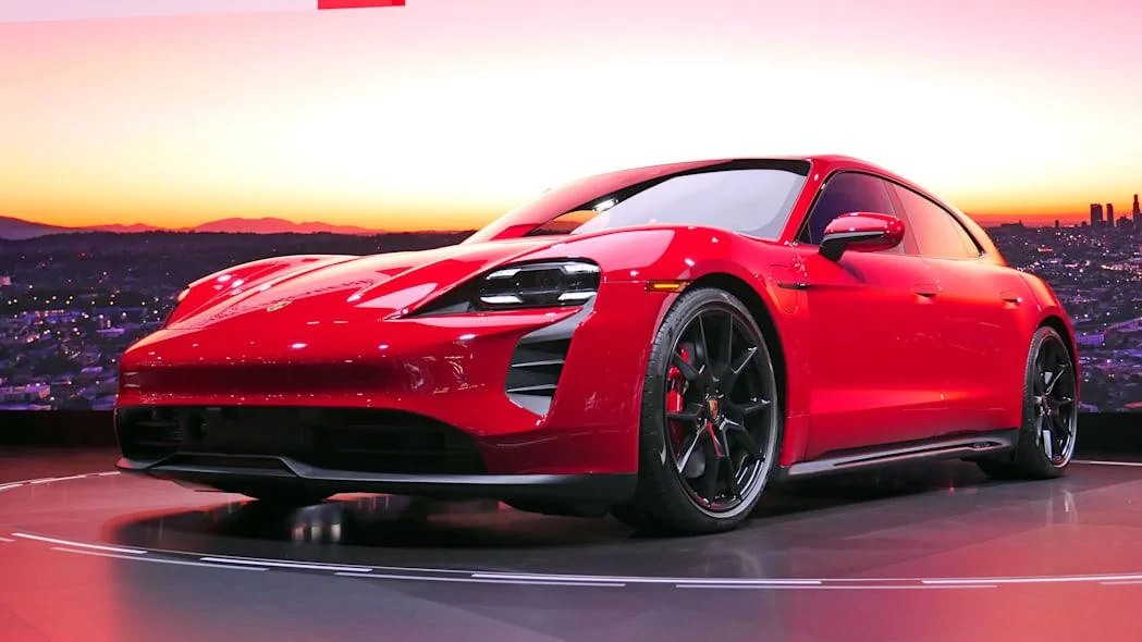 Rivian R1T R1S Porsche releases $134,650 Taycan GTS Sport Turismo, is slower than R1T at half the price! 2022-Porsche-Taycan-GTS-Sport-Turismo-front-lo