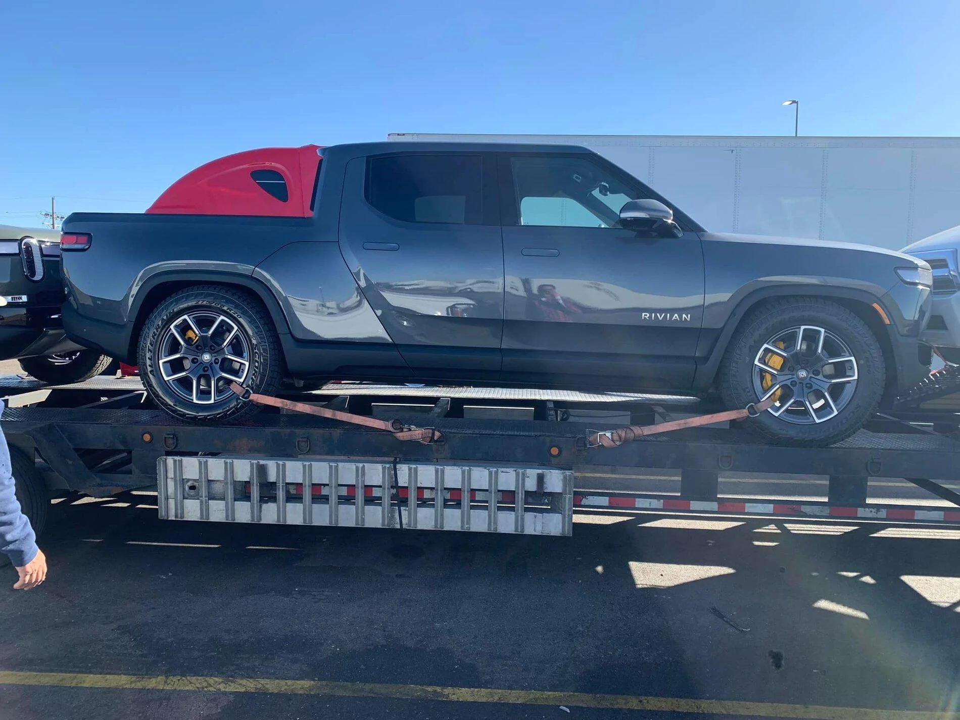 Rivian R1T R1S El CAP GRANITE Rivian Photos 256655574_1015000675719874_6461494362892745884_n