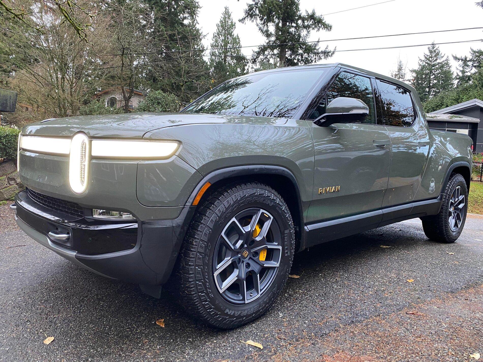 Rivian R1T R1S LAUNCH GREEN R1T Photos vyu3gsa4ao081