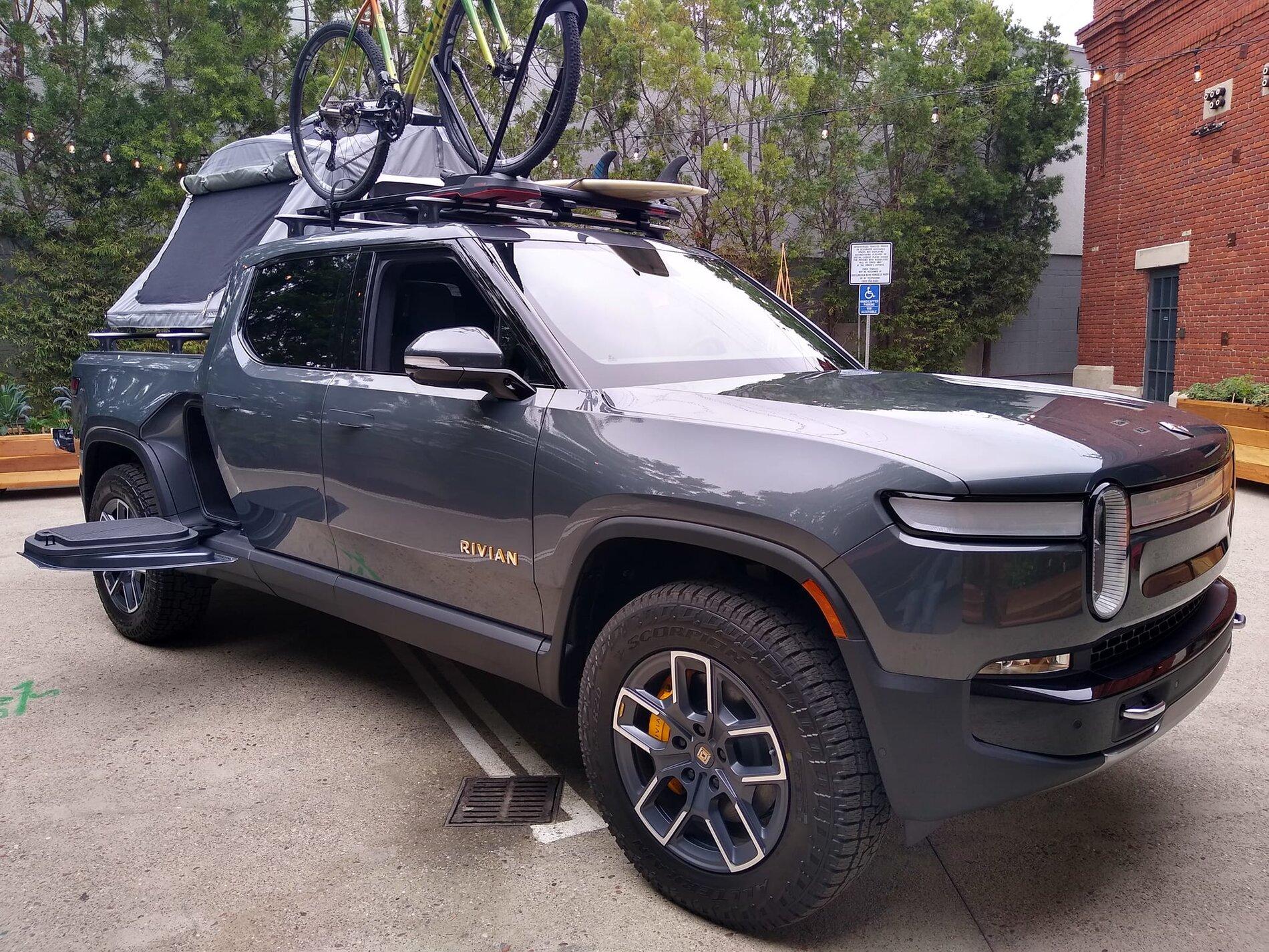 Rivian R1T R1S El CAP GRANITE Rivian Photos 258872524_3997858653649025_5913519880078618564_n