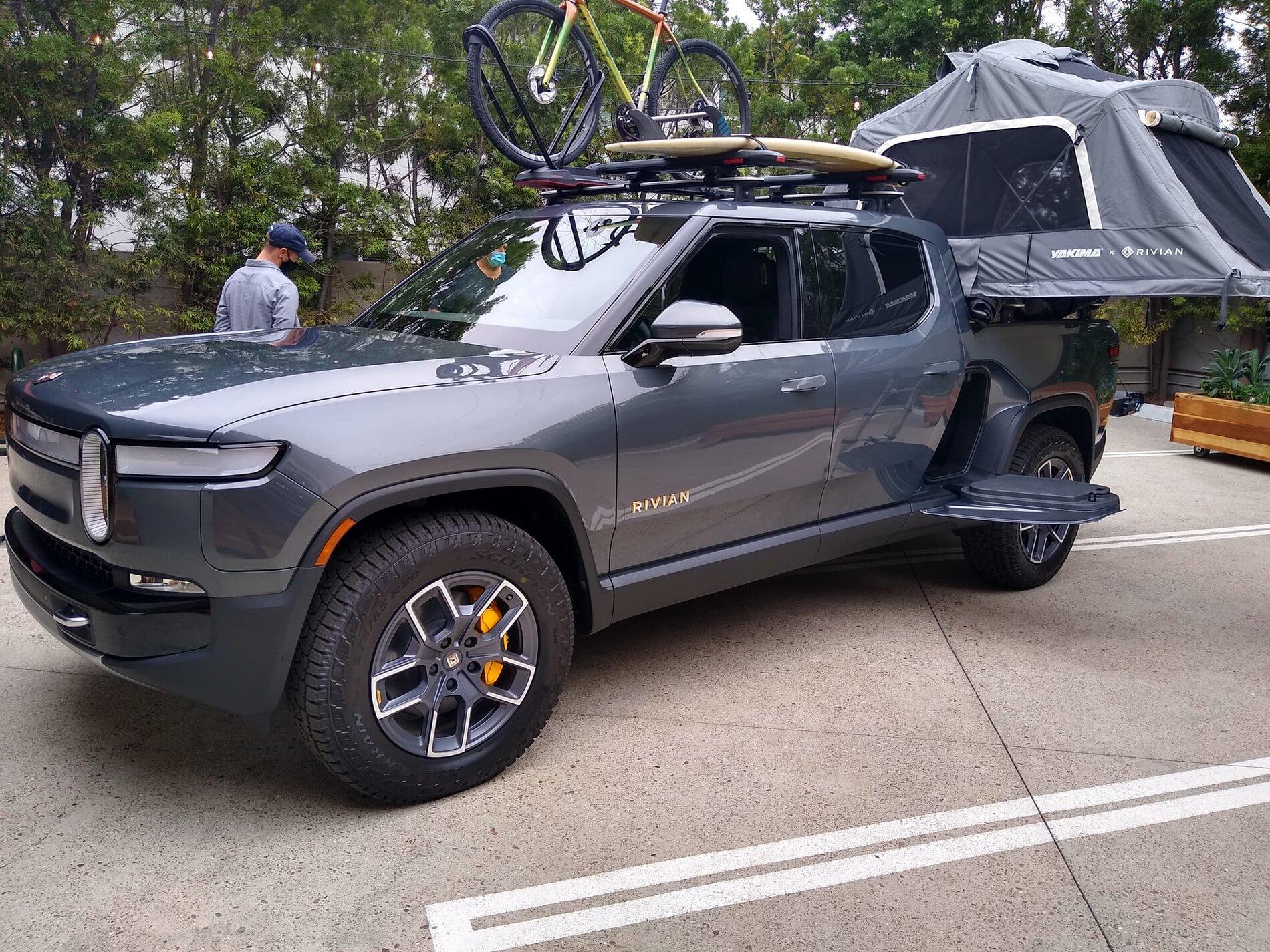 Rivian R1T R1S El CAP GRANITE Rivian Photos 257883652_3997859136982310_4480676377148609533_n