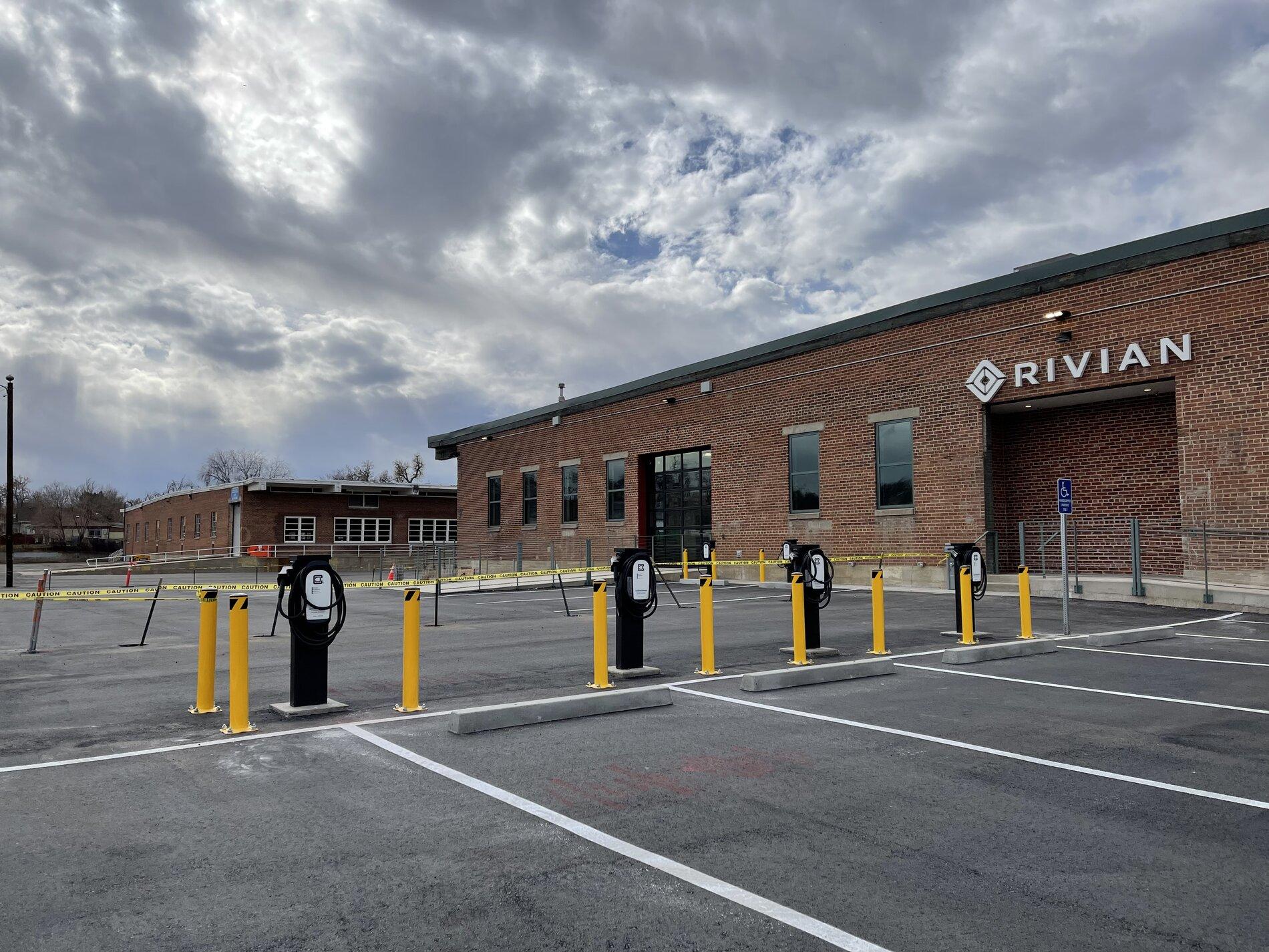 Rivian R1T R1S Colorado Checking In D76AB28C-D429-4D1F-9E61-EEC27C4B5BA1