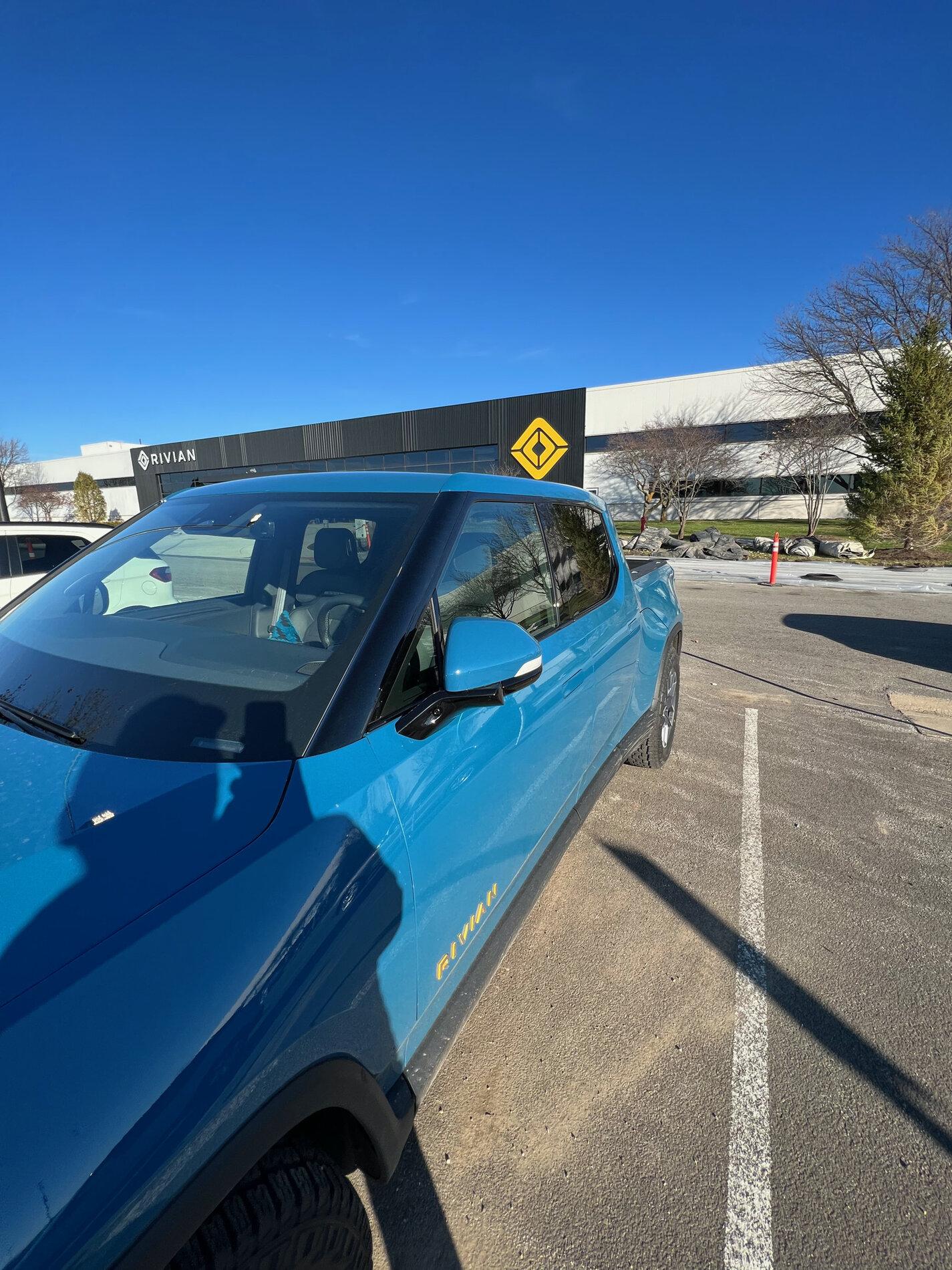Rivian R1T R1S Just touched Down in Bloomington-Normal... IMG_6673