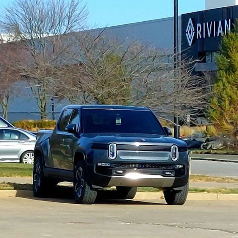 Rivian R1T R1S El CAP GRANITE Rivian Photos Rivian R1T tinted charging status light bar and tinted windows