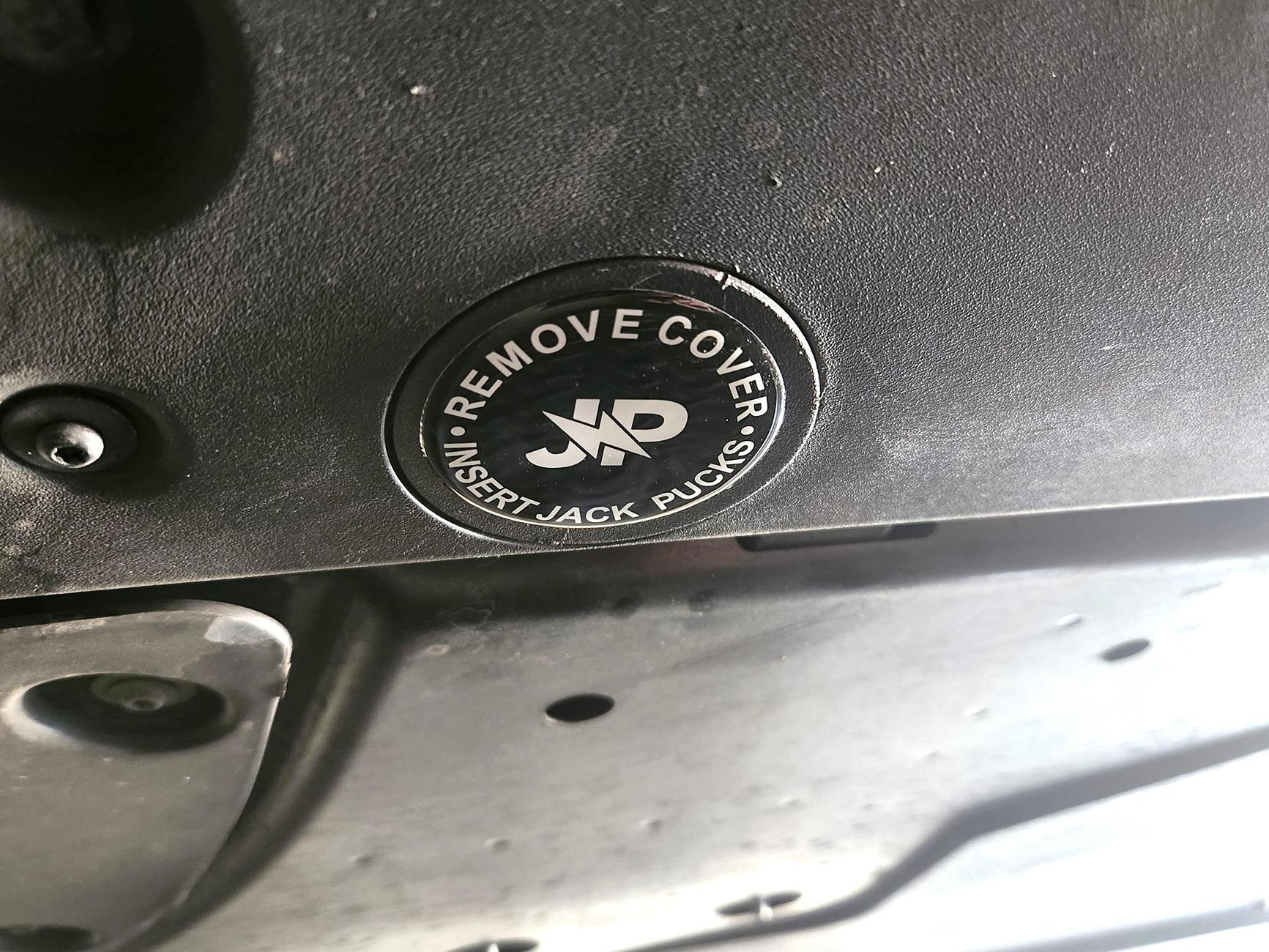 Rivian R1T R1S Discount Tire failed to use jack pucks JP Location Emblem