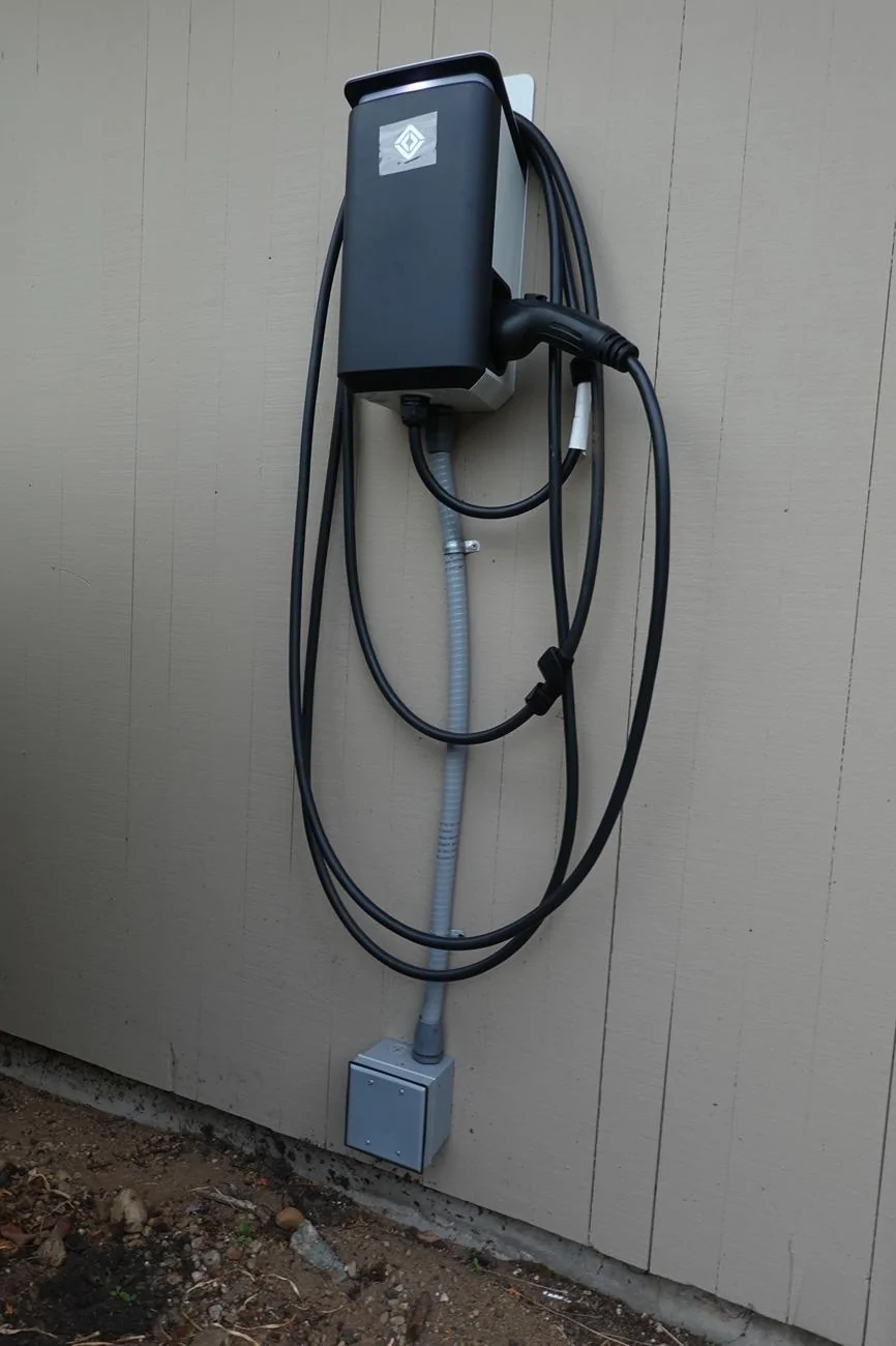 Rivian R1T R1S Rivian home charger fail rivian charger 2024