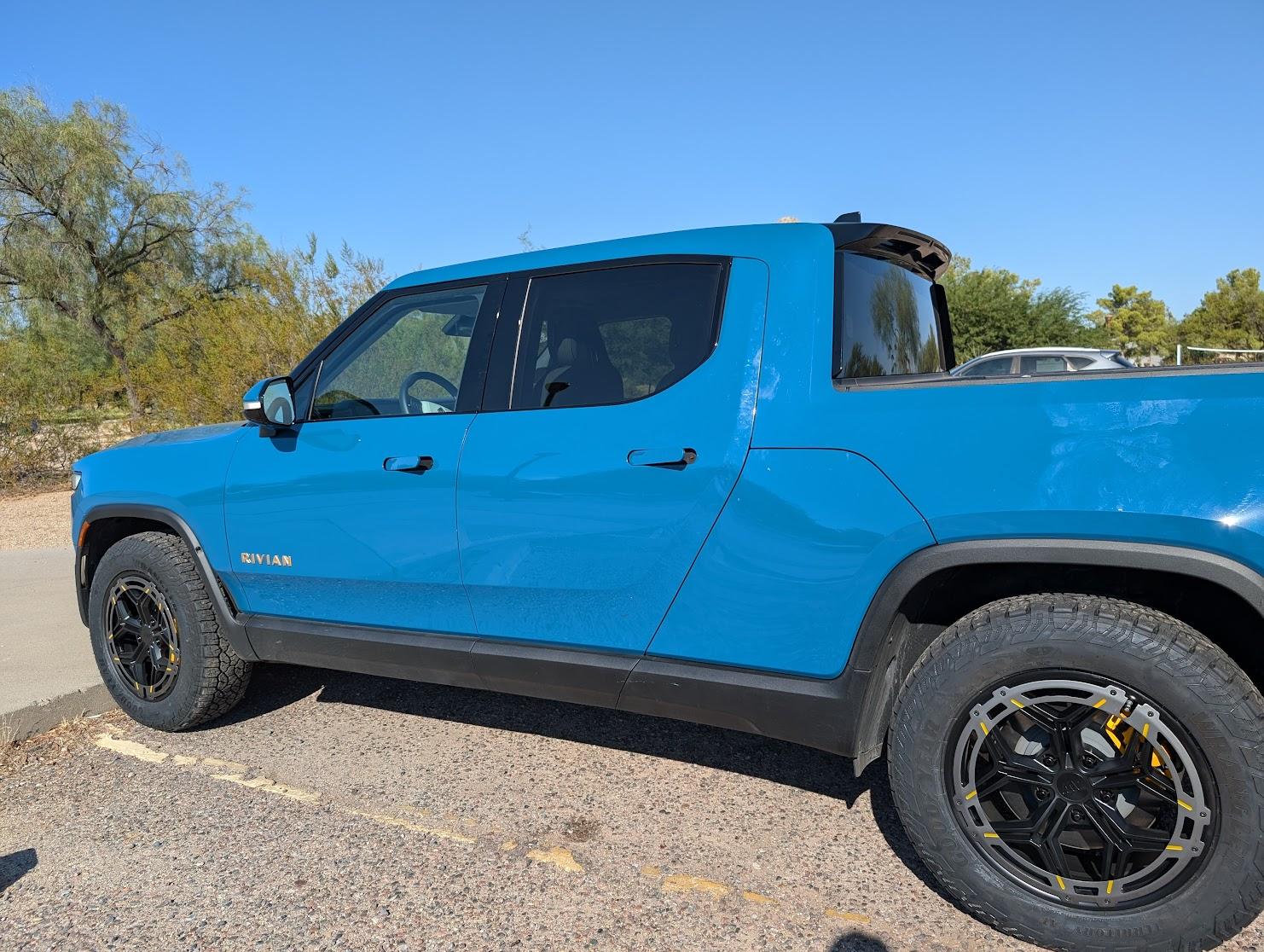 Rivian R1T R1S New Goodyear 20” tire option - available when? PXL_20241010_162906627